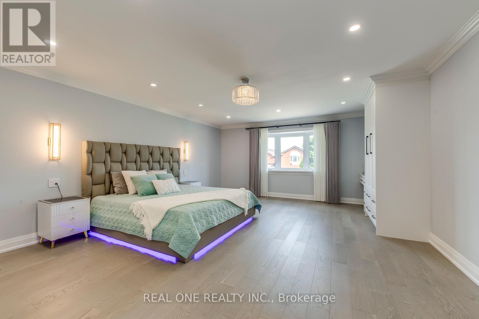 6150 Duford Drive, Mississauga, Ontario  L5V 1A6 - Photo 23 - W12430834