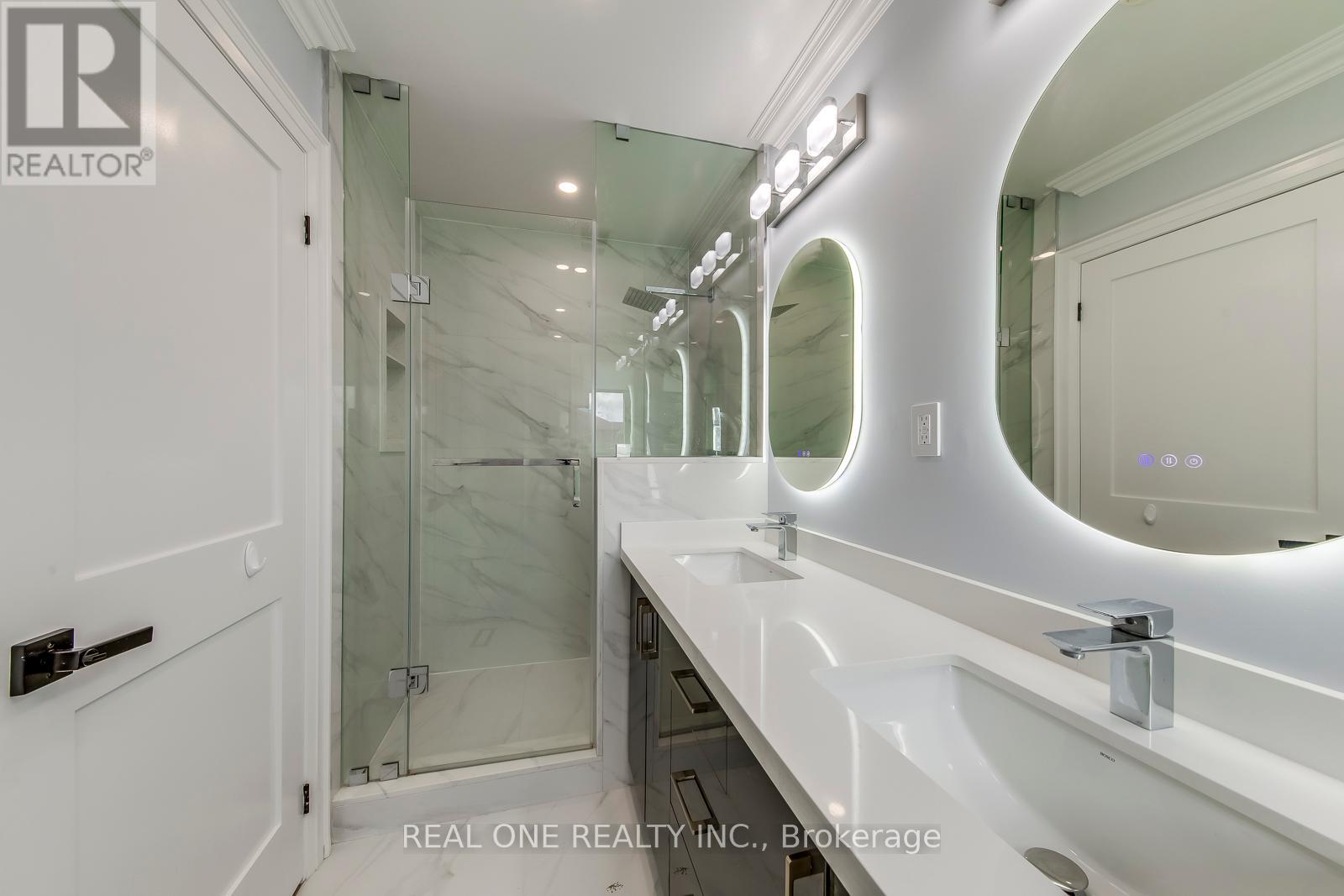 6150 Duford Drive, Mississauga, Ontario  L5V 1A6 - Photo 37 - W12430834