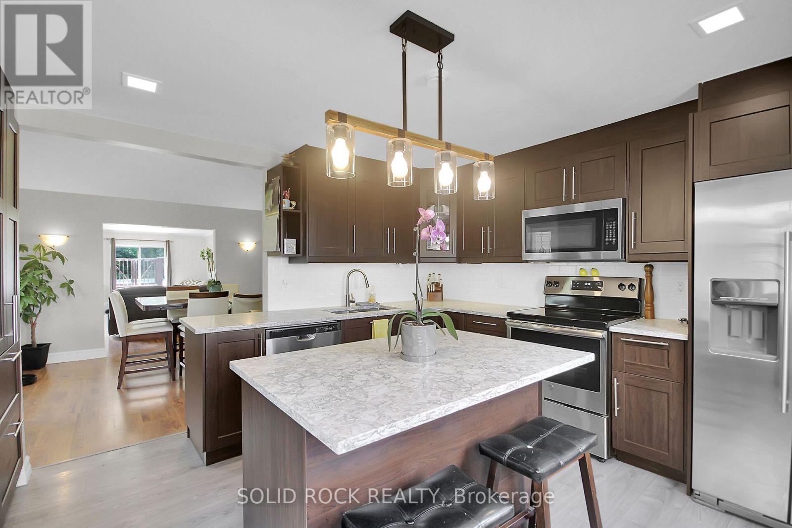 7312 Bank Street, Ottawa, Ontario  K0A 2P0 - Photo 7 - X12430850