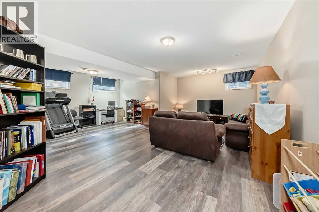 71 Adams Close, Red Deer, Alberta  T4R 3C7 - Photo 25 - A2256830