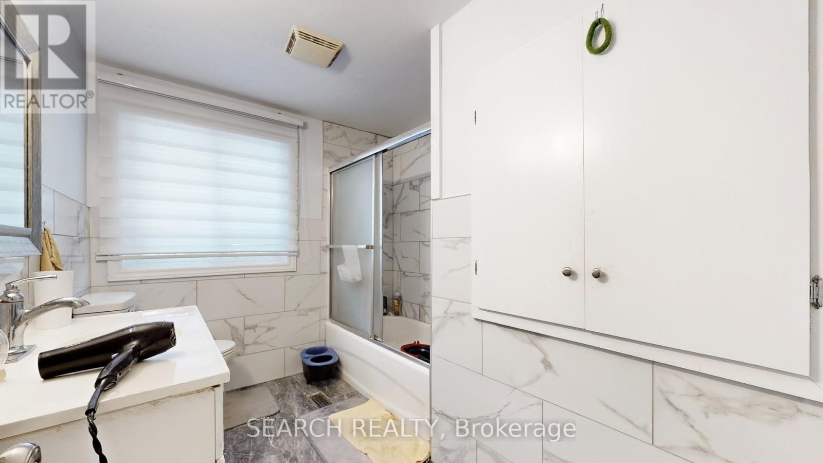 152 Weber Street N, Waterloo, Ontario  N2J 3H1 - Photo 25 - X12427458