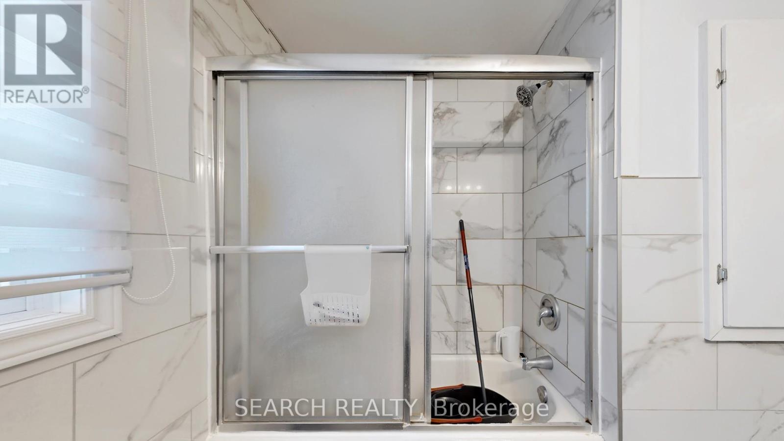 152 Weber Street N, Waterloo, Ontario  N2J 3H1 - Photo 26 - X12427458