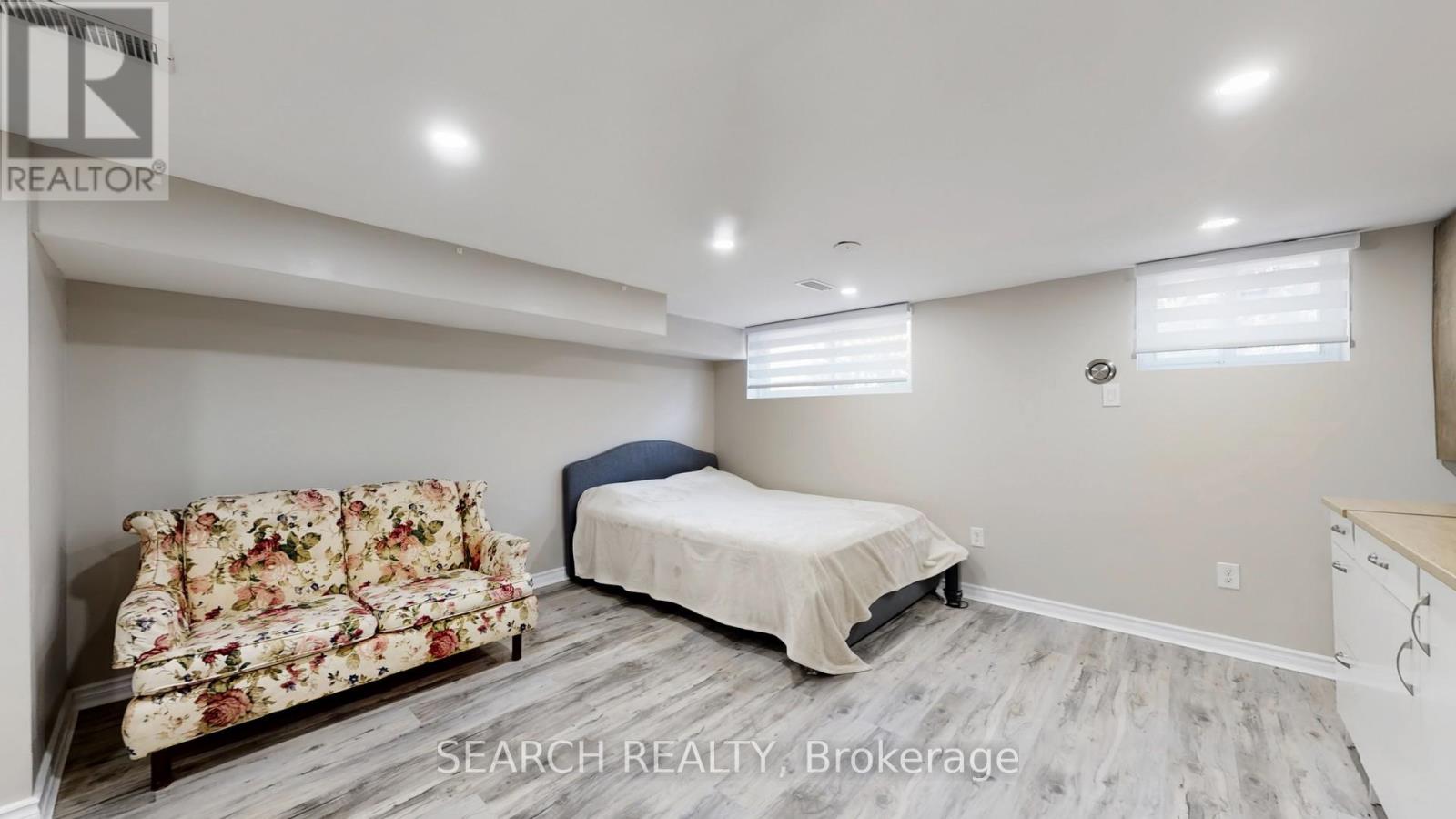 152 Weber Street N, Waterloo, Ontario  N2J 3H1 - Photo 28 - X12427458