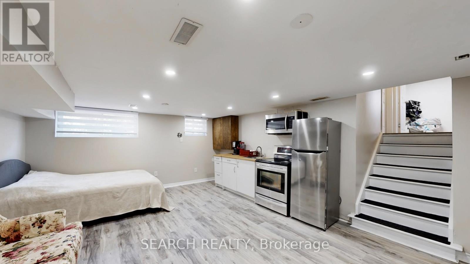 152 Weber Street N, Waterloo, Ontario  N2J 3H1 - Photo 30 - X12427458
