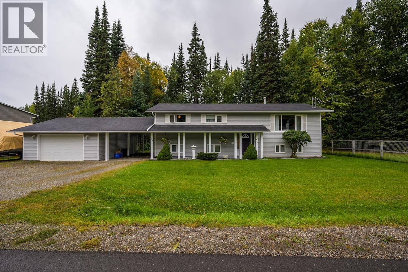 7475 PEARL DRIVE, Prince George, British Columbia