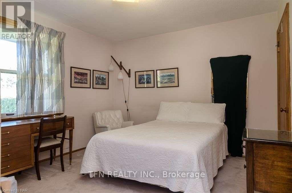 5950 Corwin Avenue, Niagara Falls (Dorchester), Ontario  L2G 5L2 - Photo 11 - X12430849