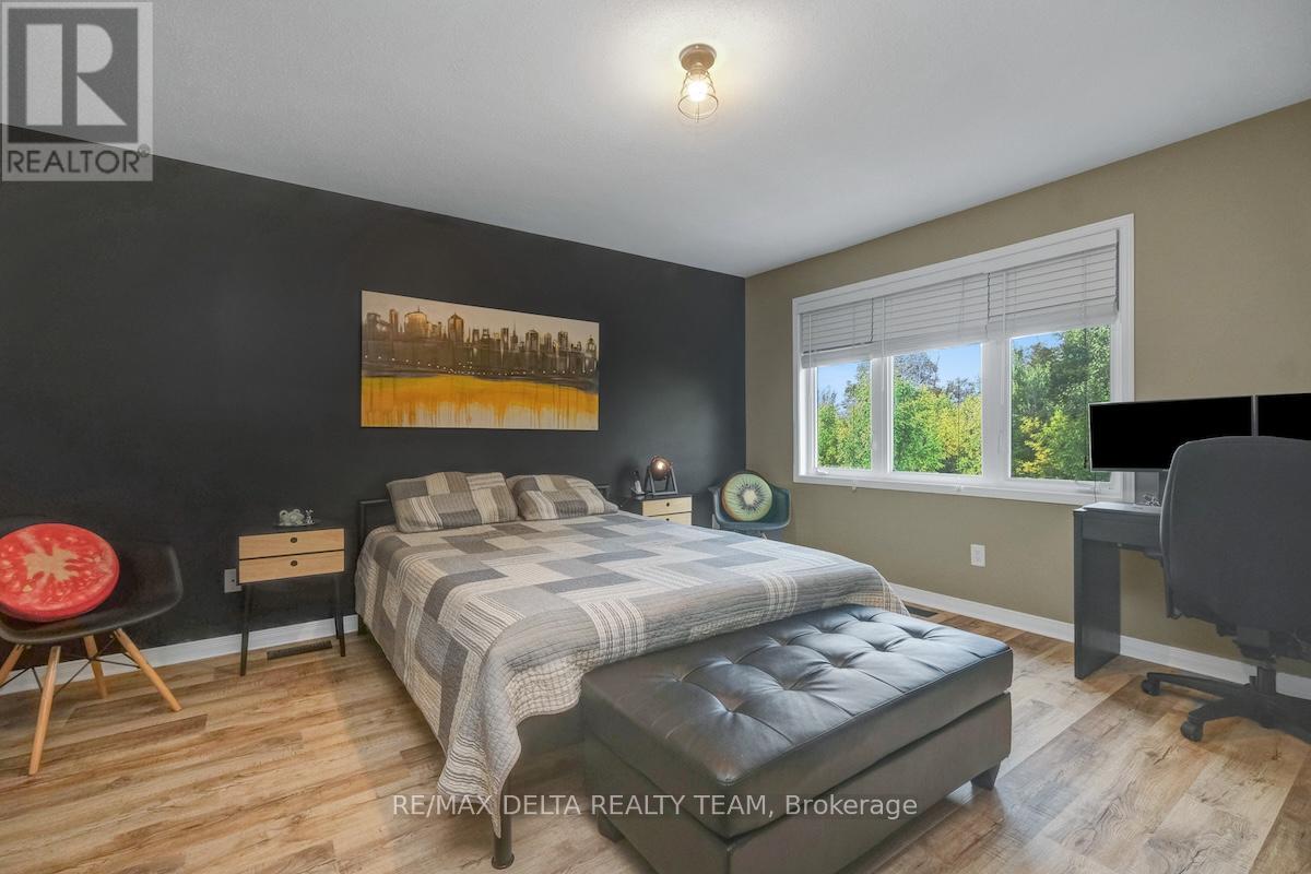 244 Parkrose Private, Ottawa, Ontario  K4A 0N8 - Photo 19 - X12414915