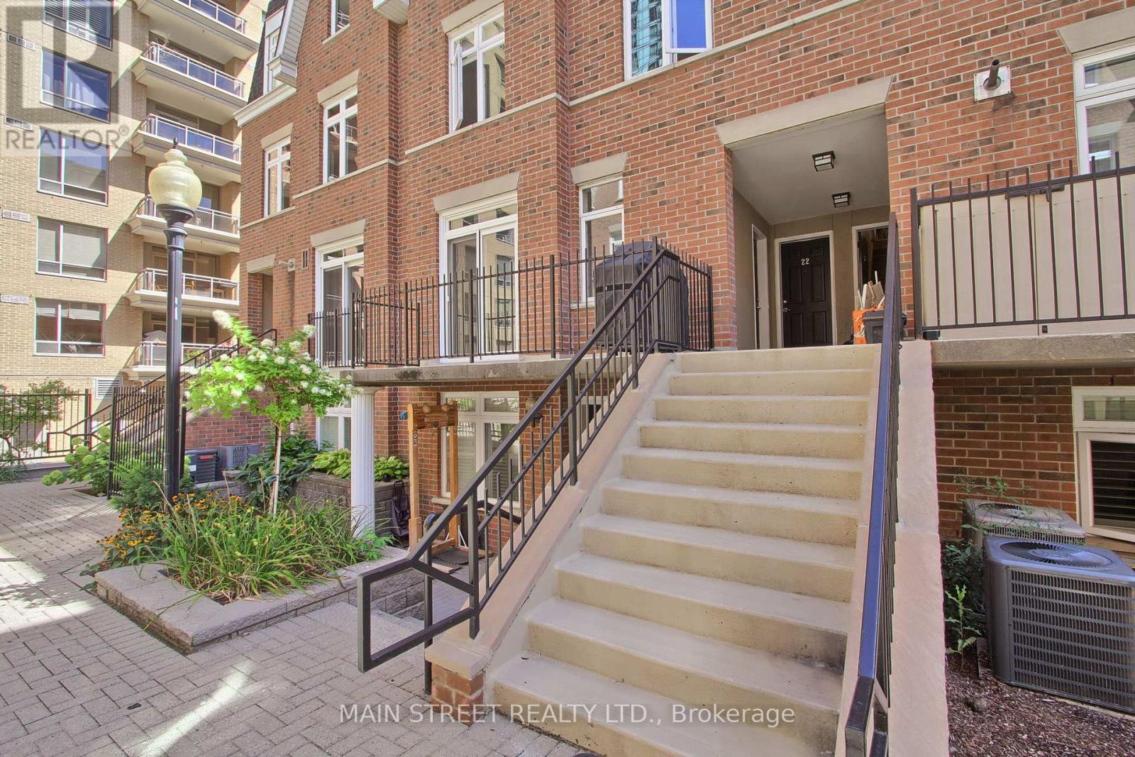 25 - 108 Redpath Avenue, Toronto, Ontario  M4S 2J7 - Photo 4 - C12430852