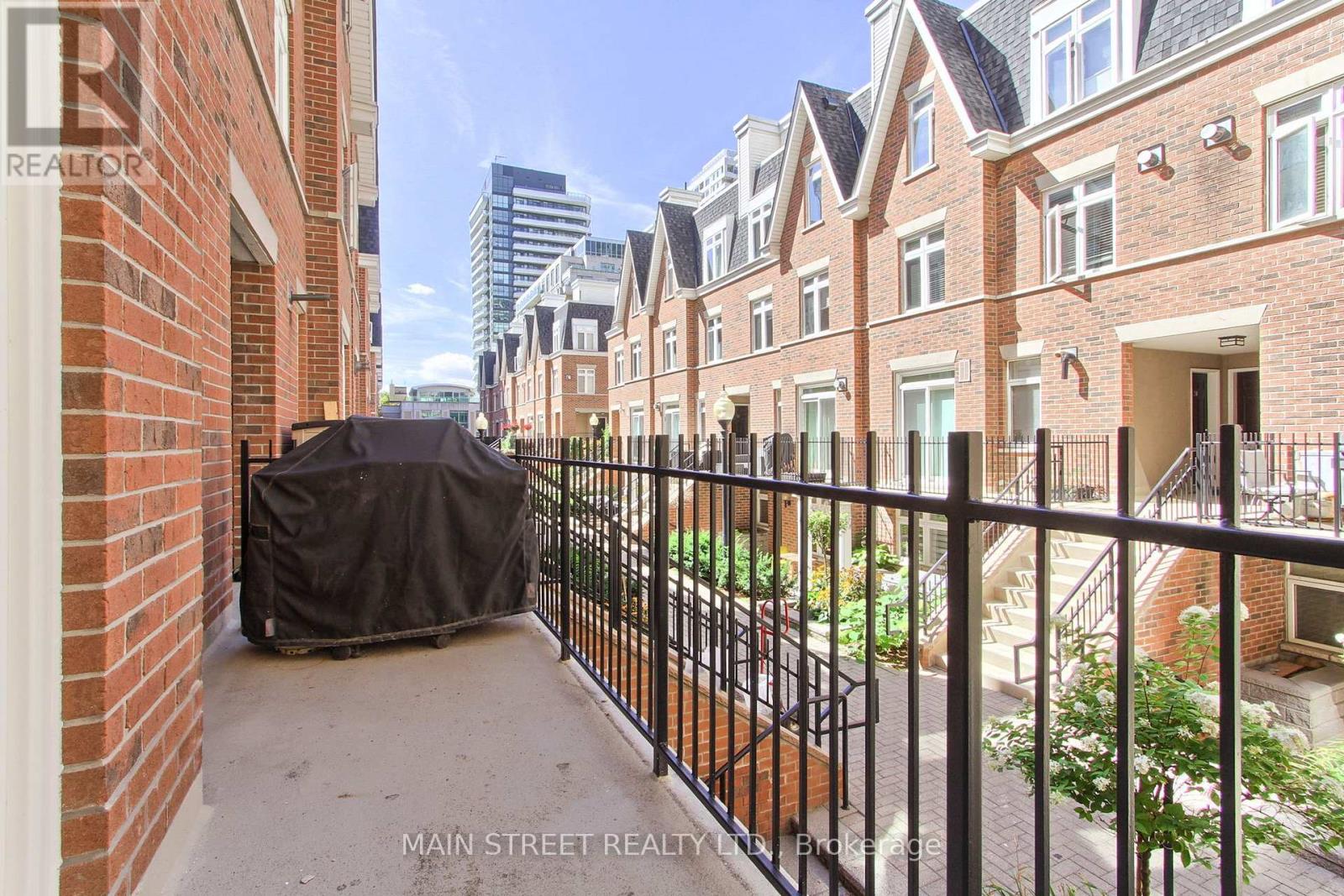 25 - 108 Redpath Avenue, Toronto, Ontario  M4S 2J7 - Photo 6 - C12430852