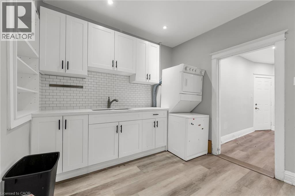 199 Balmoral Avenue N, Hamilton, Ontario  L8L 7S1 - Photo 3 - 40773267