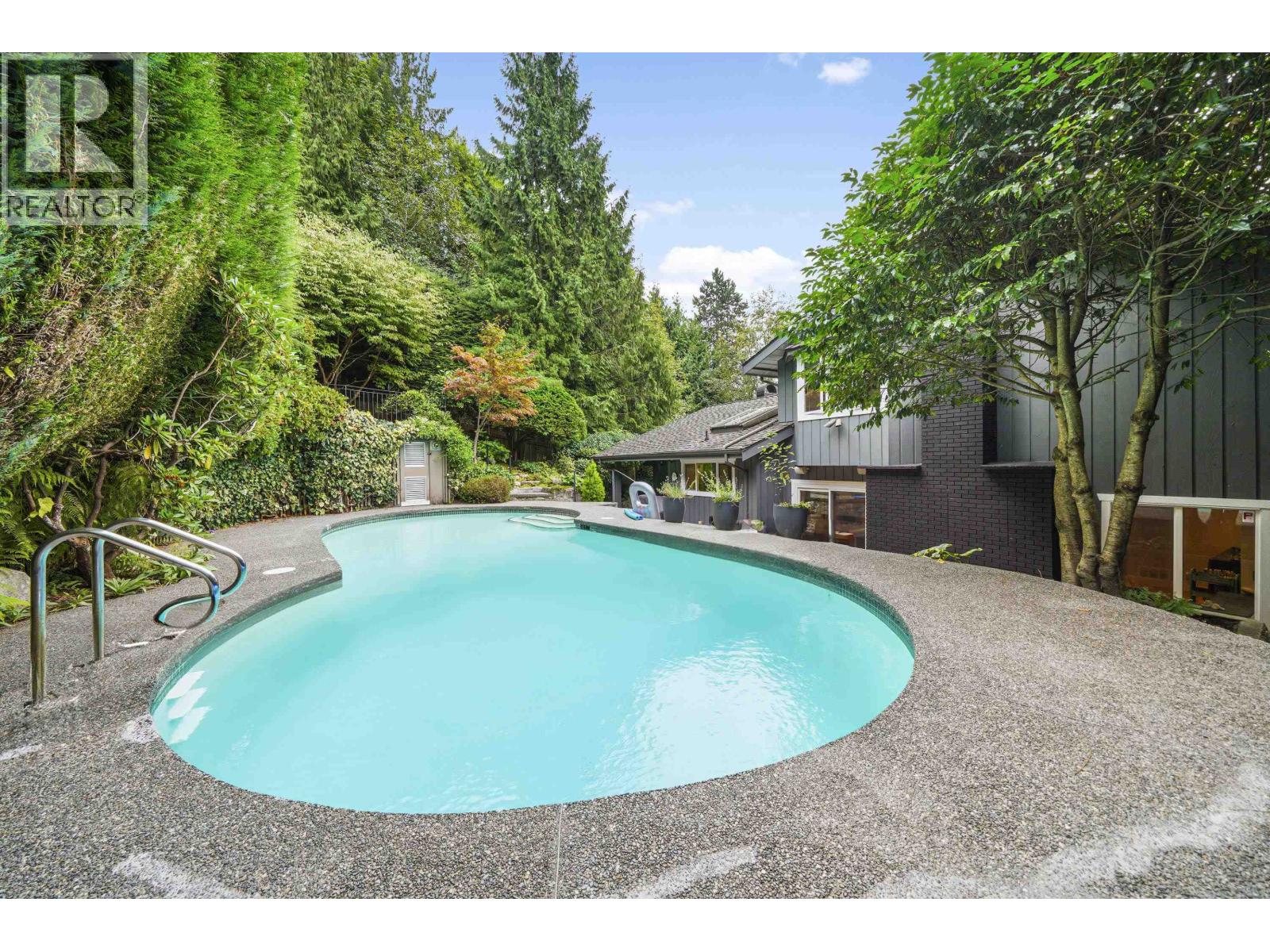5154 Ranger Avenue, North Vancouver, British Columbia  V7R 3M4 - Photo 14 - R3050381