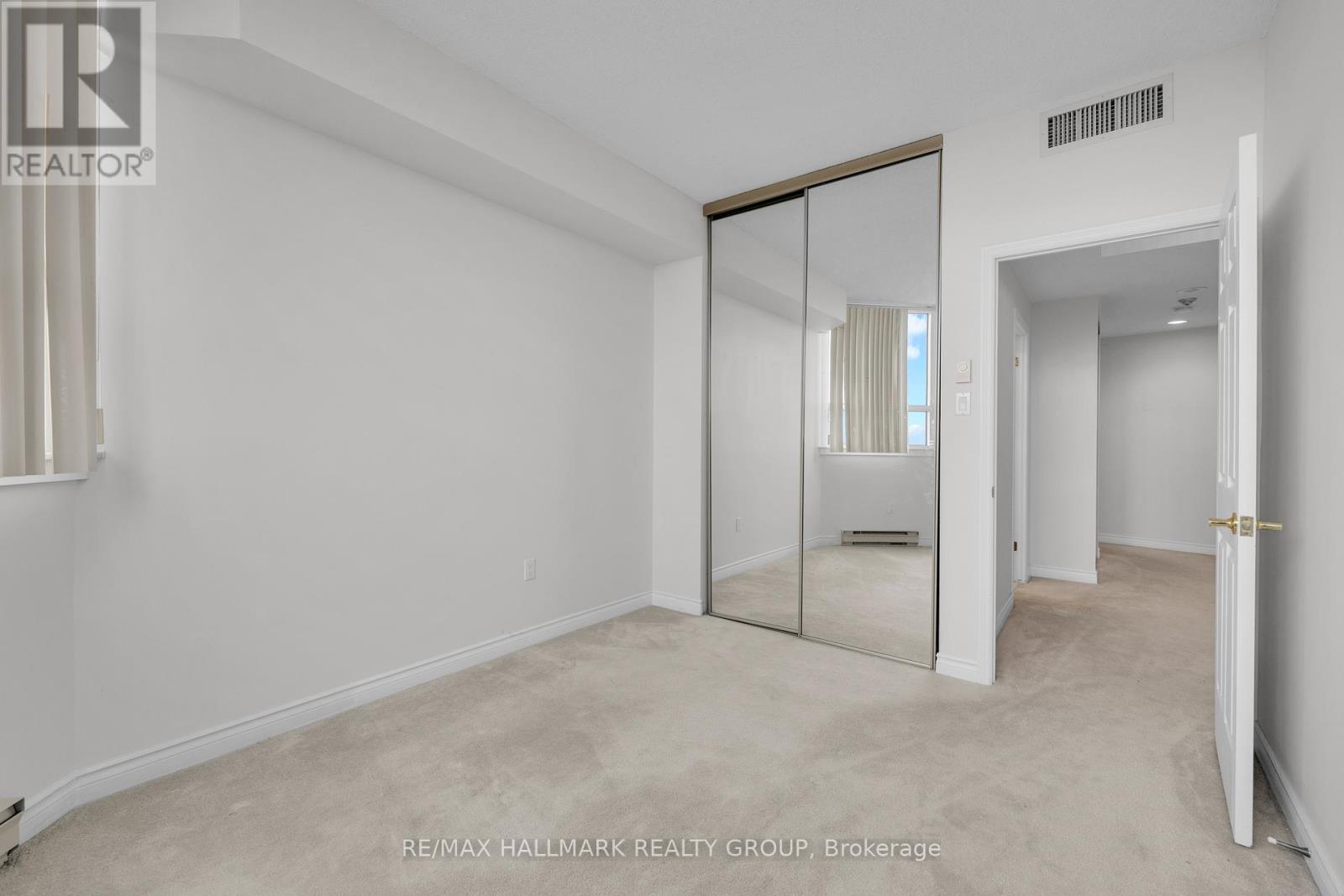 2204 - 1480 Riverside Drive, Ottawa, Ontario  K1G 5H2 - Photo 31 - X12430861