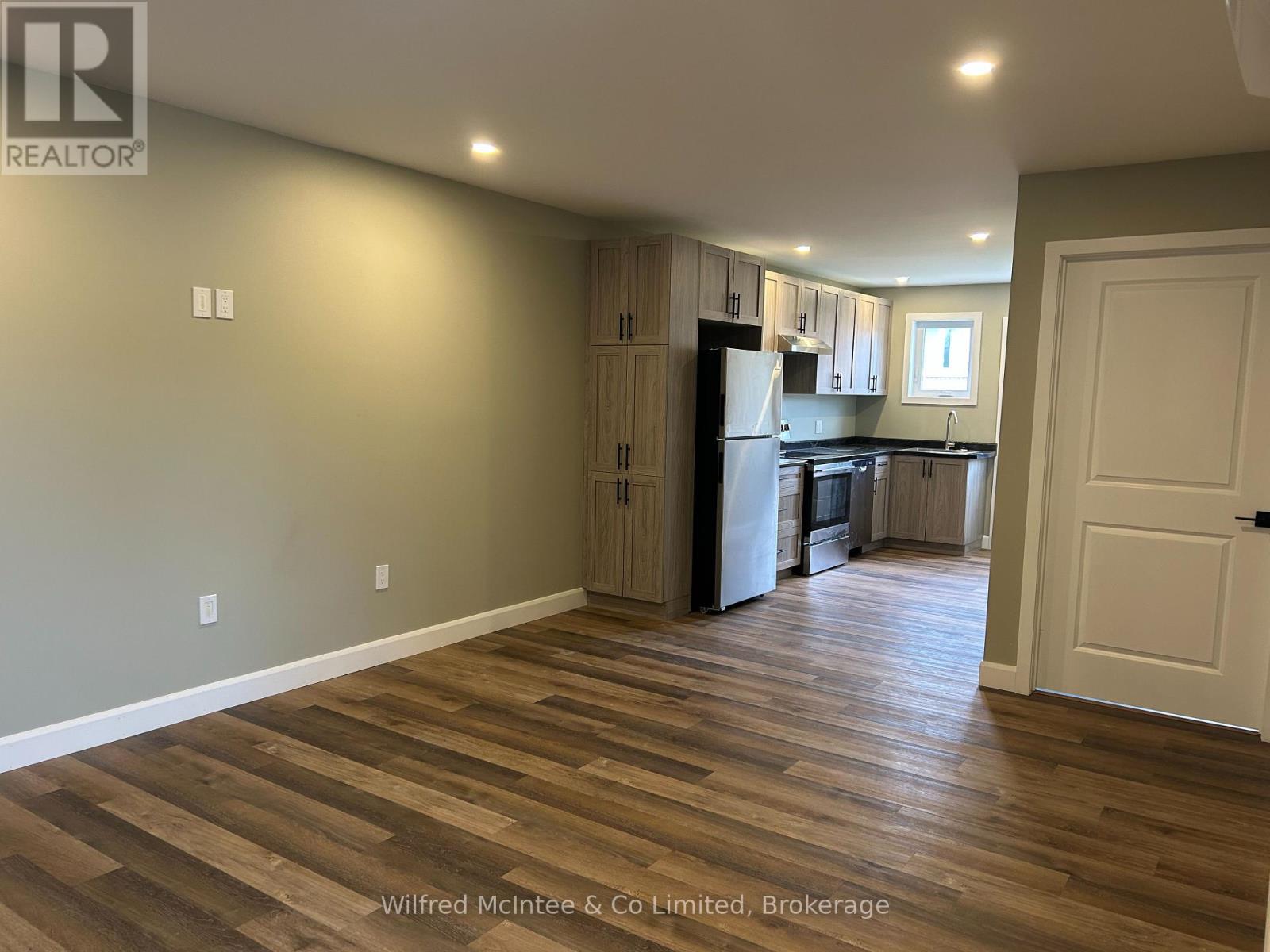 Unit 2 - 187 Balaklava Street, Arran-Elderslie, Ontario  N0G 2N0 - Photo 8 - X11949260