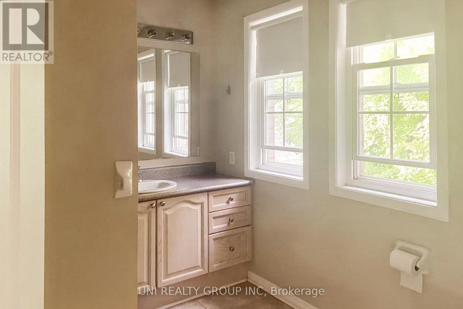 131 Lamplighters Drive, Ottawa, Ontario  K2J 0C1 - Photo 19 - X12415104
