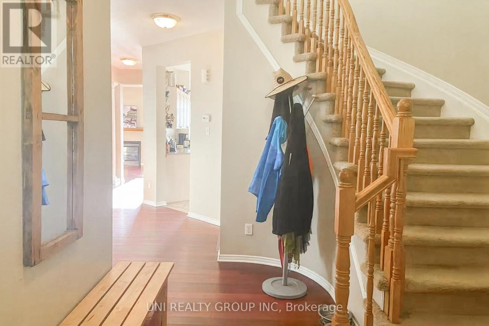 131 Lamplighters Drive, Ottawa, Ontario  K2J 0C1 - Photo 3 - X12415104
