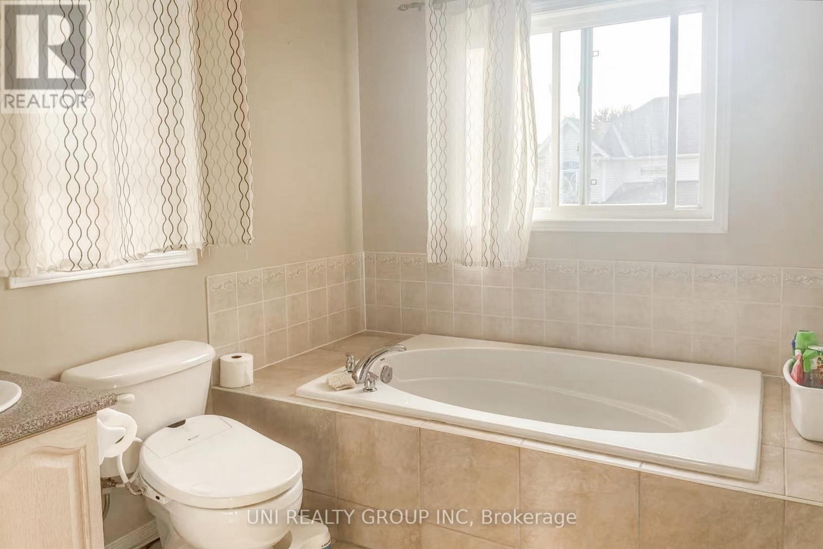 131 Lamplighters Drive, Ottawa, Ontario  K2J 0C1 - Photo 15 - X12415104