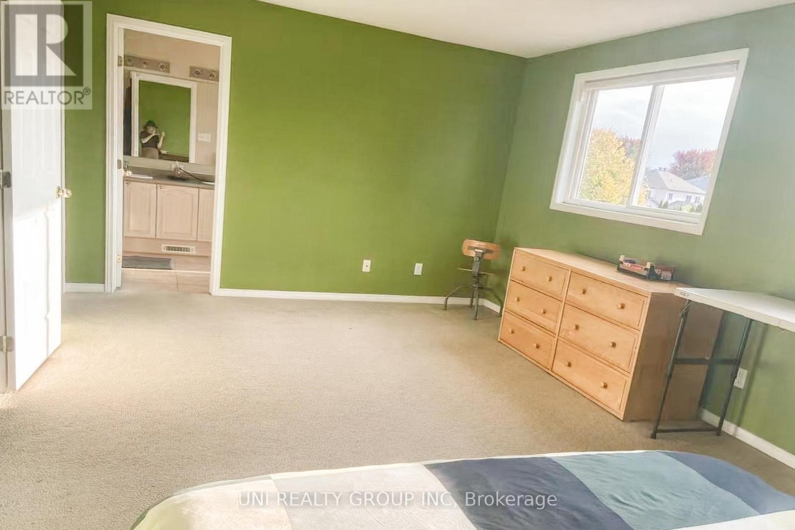 131 Lamplighters Drive, Ottawa, Ontario  K2J 0C1 - Photo 14 - X12415104