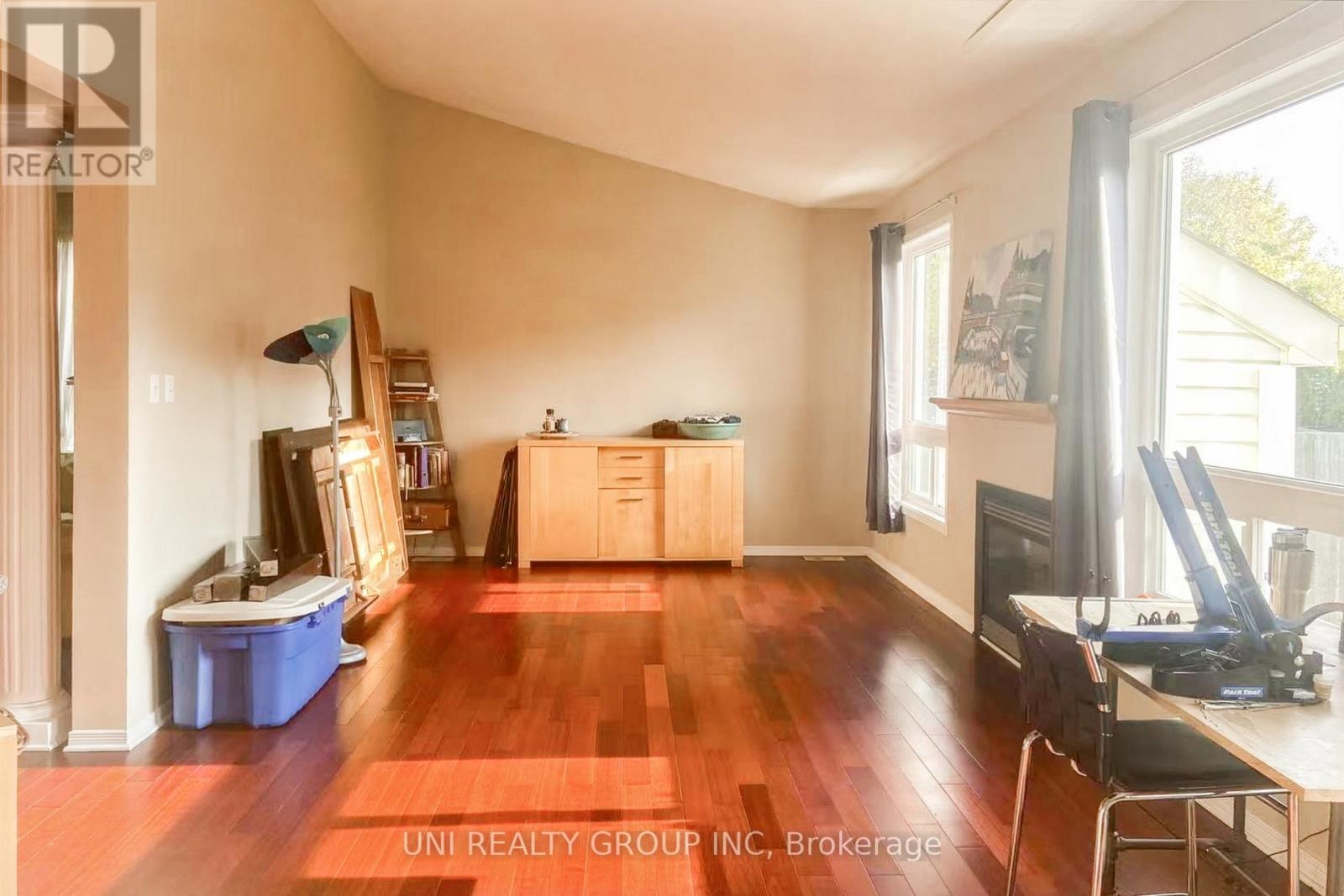 131 Lamplighters Drive, Ottawa, Ontario  K2J 0C1 - Photo 6 - X12415104