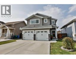 35 Kensington Road W Garry Station, Lethbridge, Ca