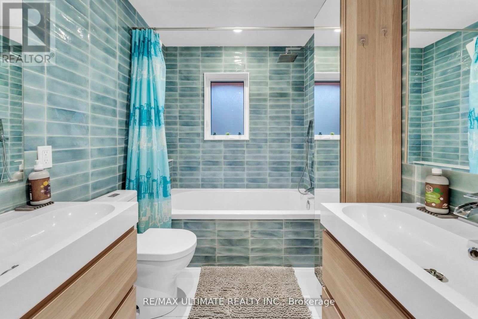10 Oakdene Crescent, Toronto, Ontario  M4J 4H9 - Photo 30 - E12430634