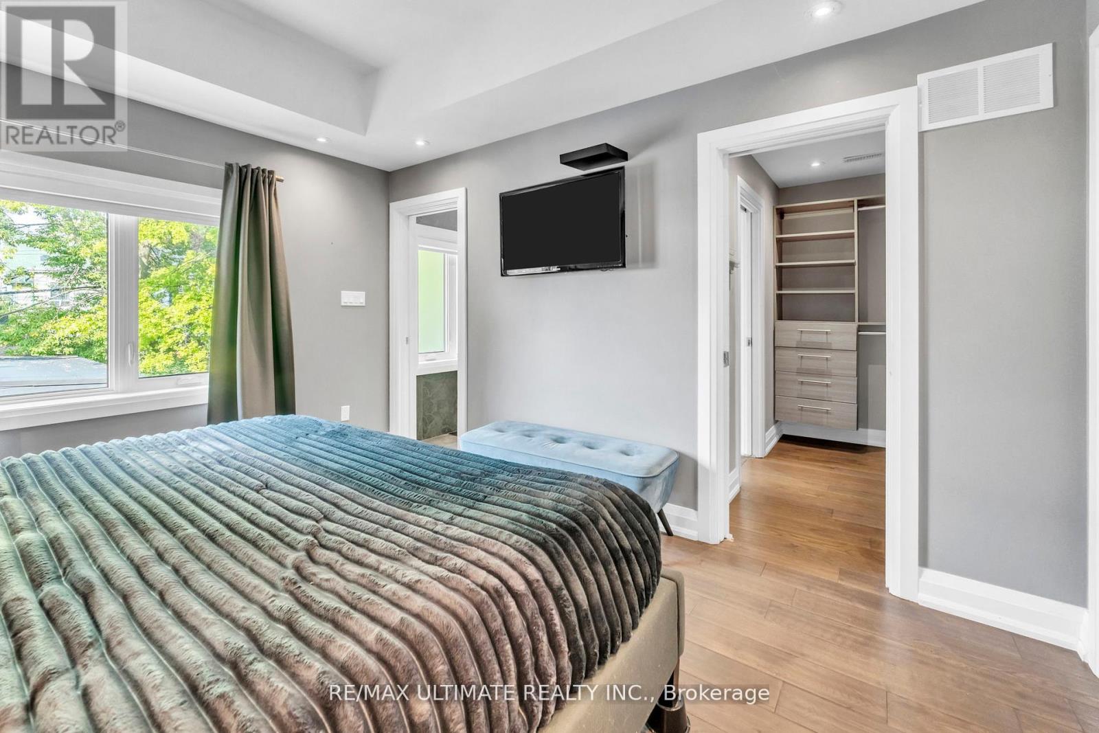 10 Oakdene Crescent, Toronto, Ontario  M4J 4H9 - Photo 20 - E12430634