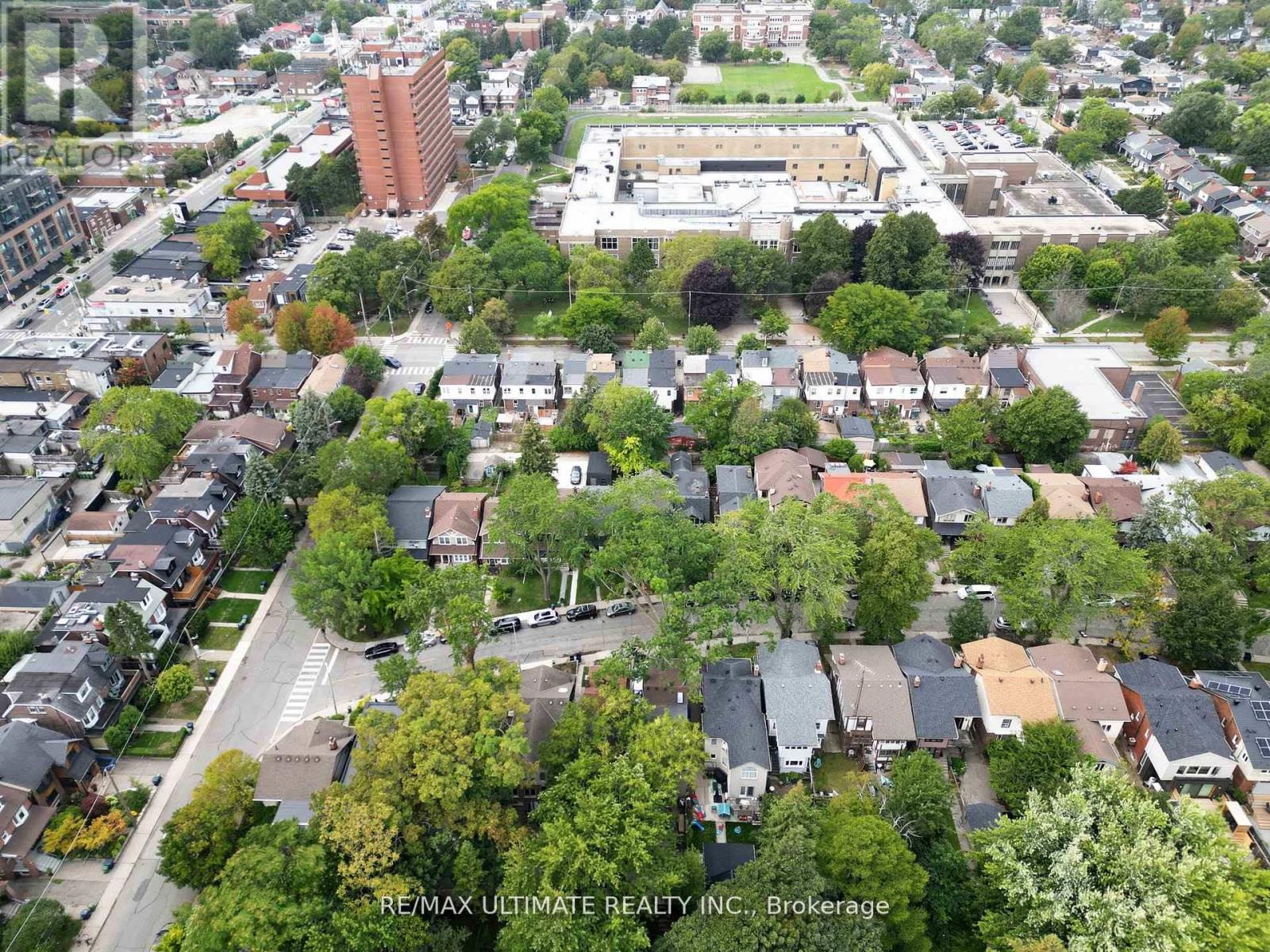 10 Oakdene Crescent, Toronto, Ontario  M4J 4H9 - Photo 44 - E12430634