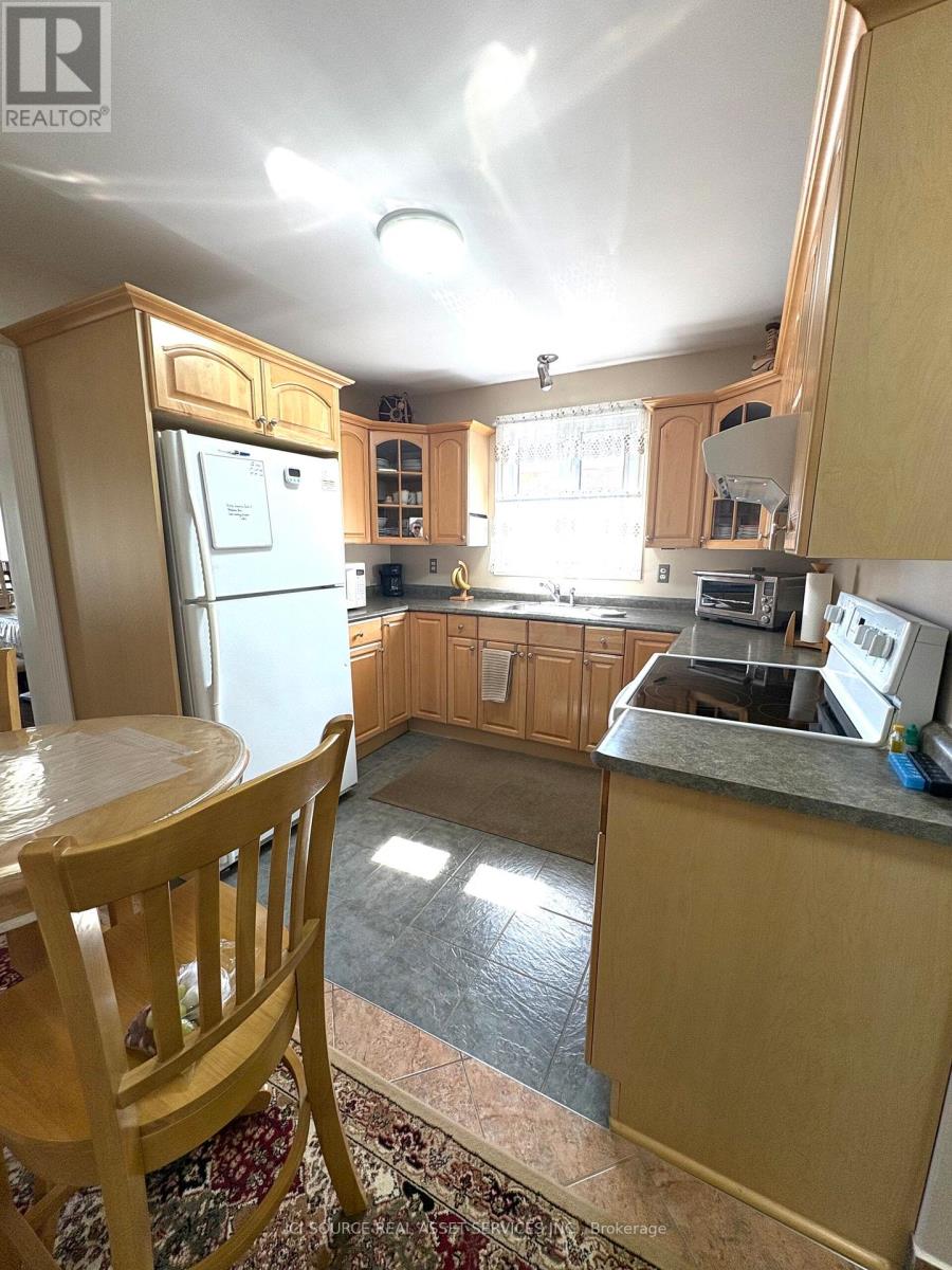 1657 Glendale Avenue, Windsor, Ontario  N8T 2N1 - Photo 10 - X12425438