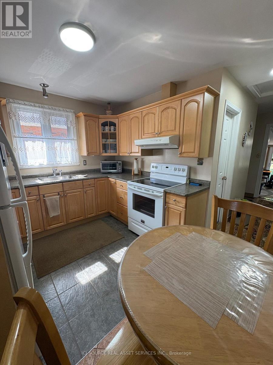 1657 Glendale Avenue, Windsor, Ontario  N8T 2N1 - Photo 11 - X12425438