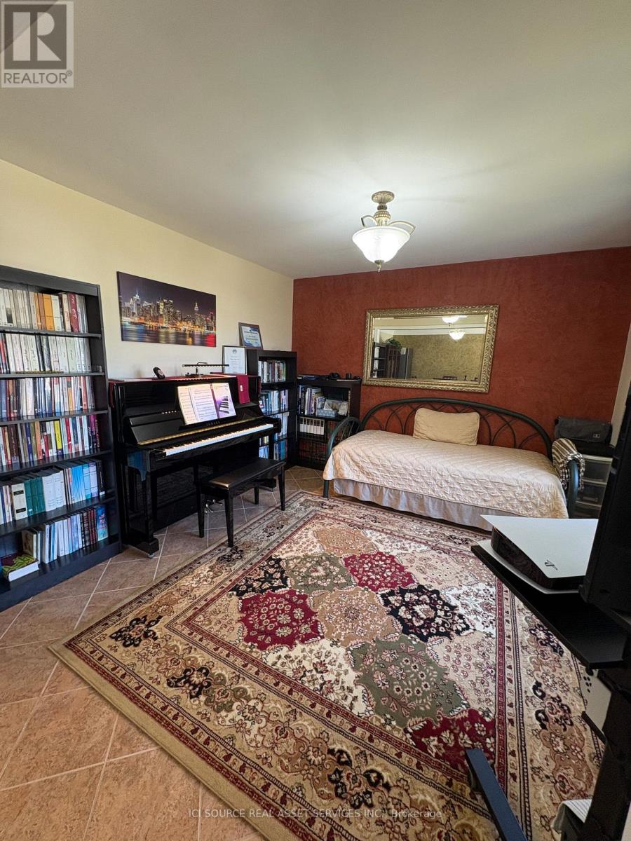 1657 Glendale Avenue, Windsor, Ontario  N8T 2N1 - Photo 9 - X12425438