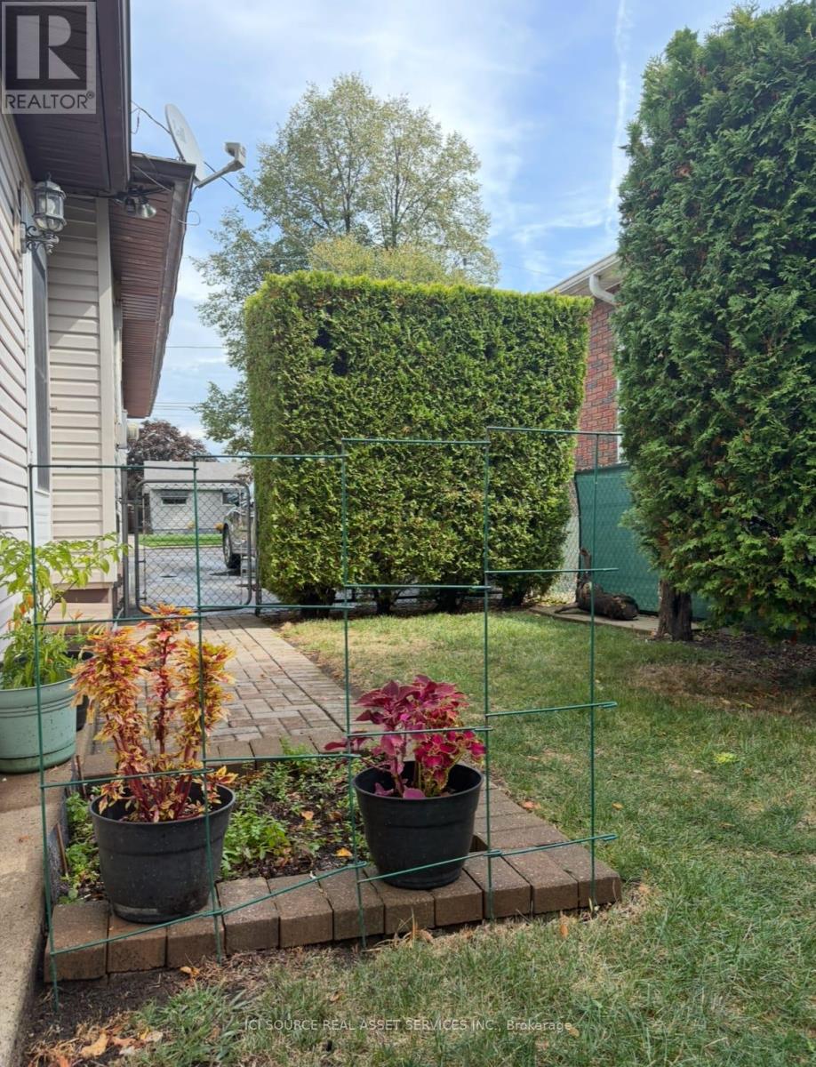 1657 Glendale Avenue, Windsor, Ontario  N8T 2N1 - Photo 20 - X12425438