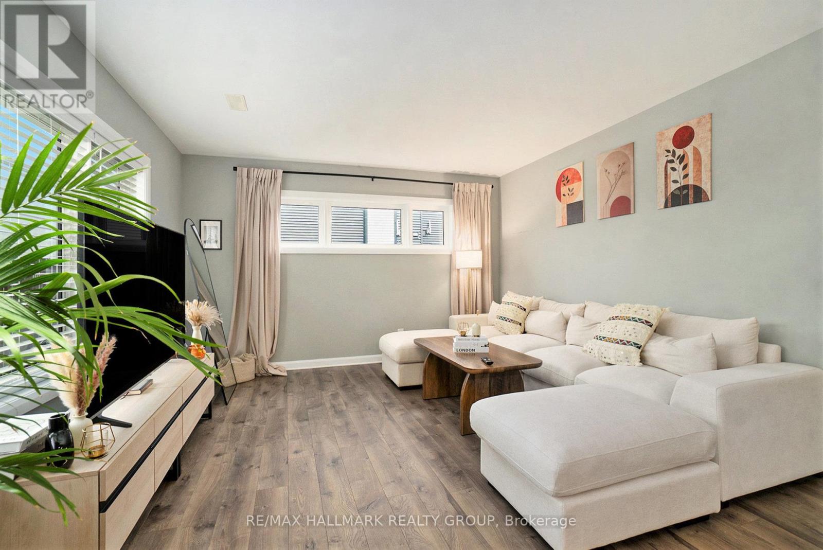 B - 512 Decoeur Drive, Ottawa, Ontario  K4A 5H5 - Photo 7 - X12430864