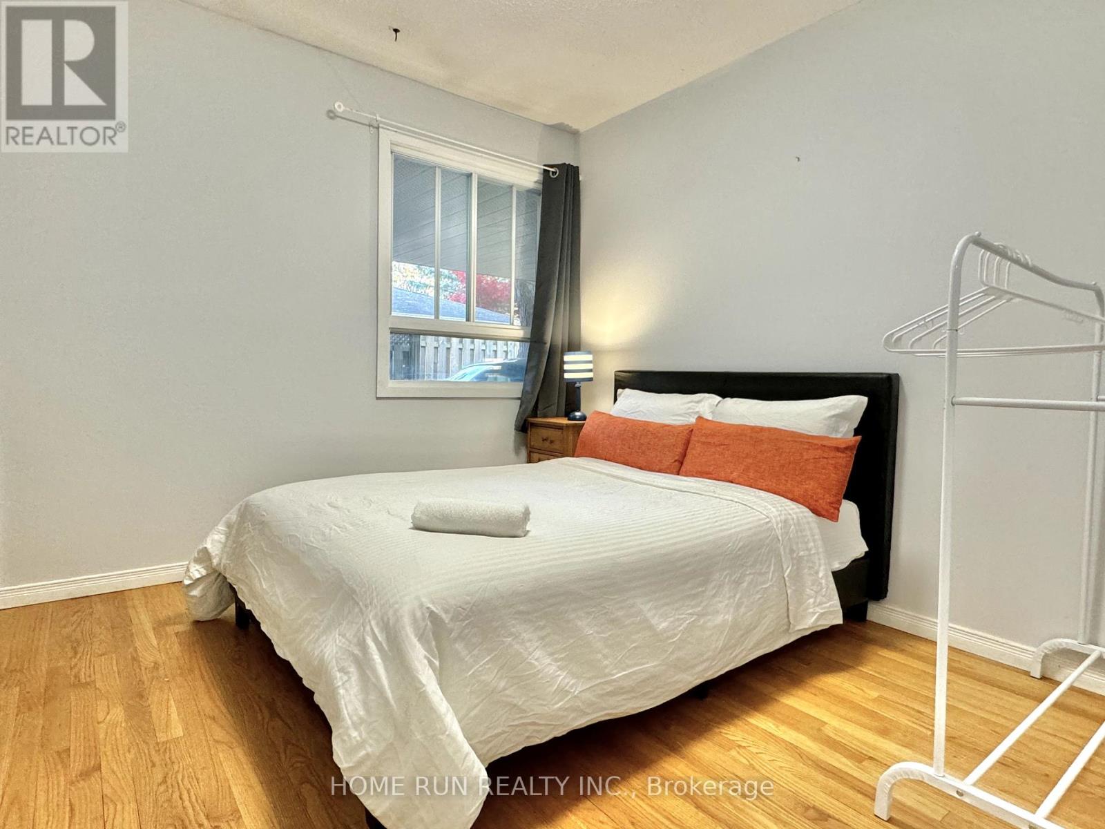 685 Farmington Avenue, Ottawa, Ontario  K1V 7H4 - Photo 13 - X12430871