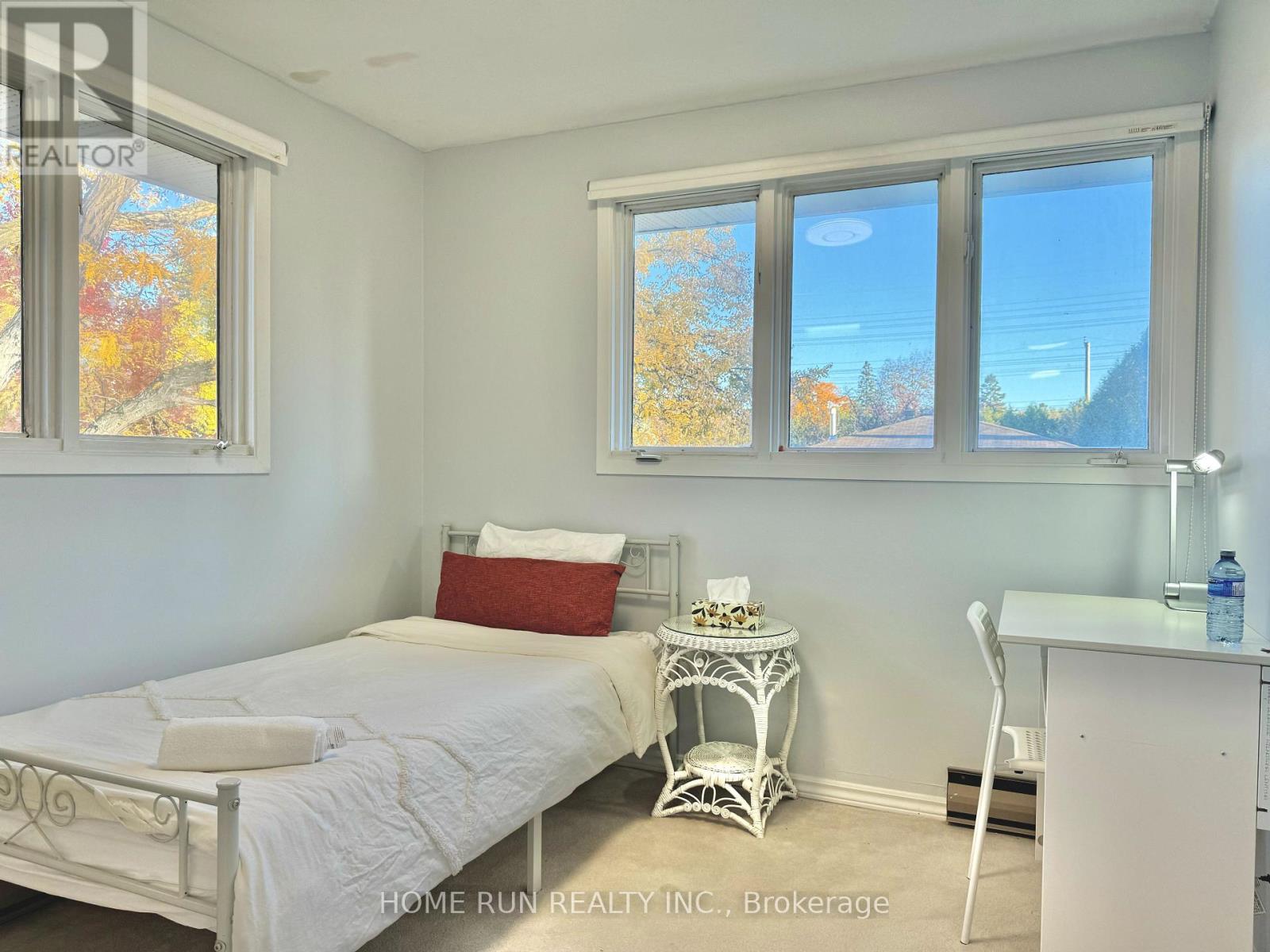 685 Farmington Avenue, Ottawa, Ontario  K1V 7H4 - Photo 17 - X12430871