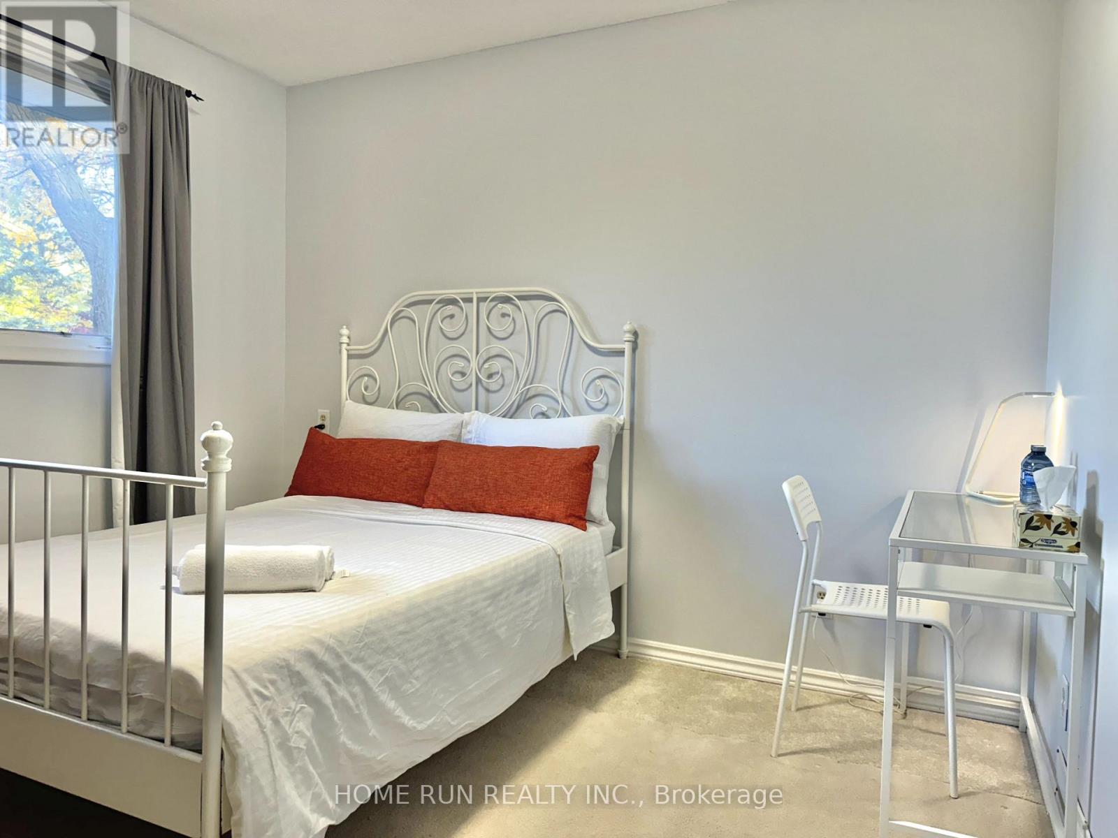 685 Farmington Avenue, Ottawa, Ontario  K1V 7H4 - Photo 18 - X12430871