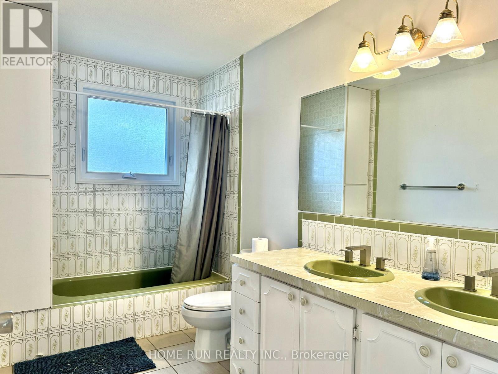 685 Farmington Avenue, Ottawa, Ontario  K1V 7H4 - Photo 20 - X12430871