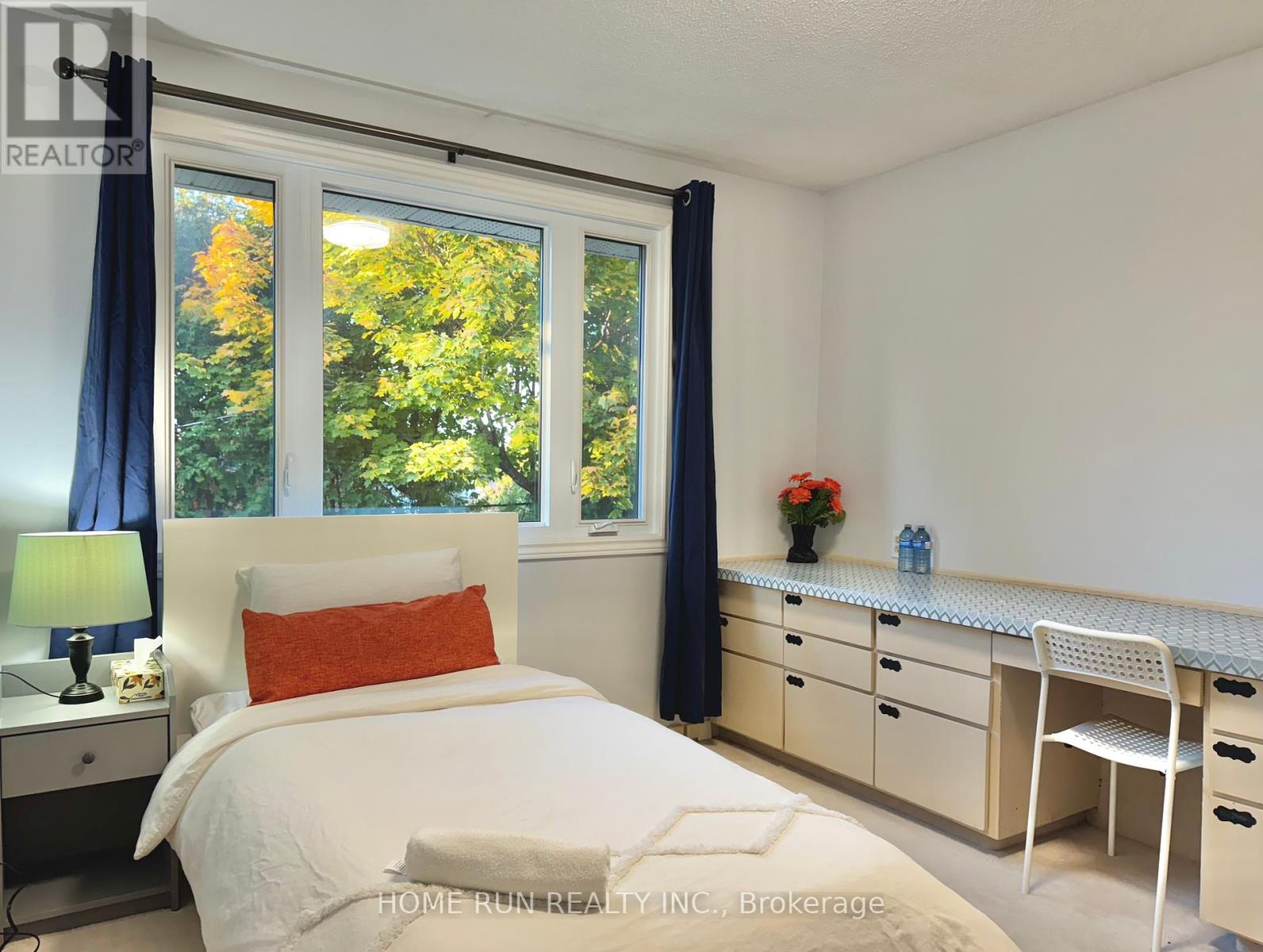 685 Farmington Avenue, Ottawa, Ontario  K1V 7H4 - Photo 22 - X12430871