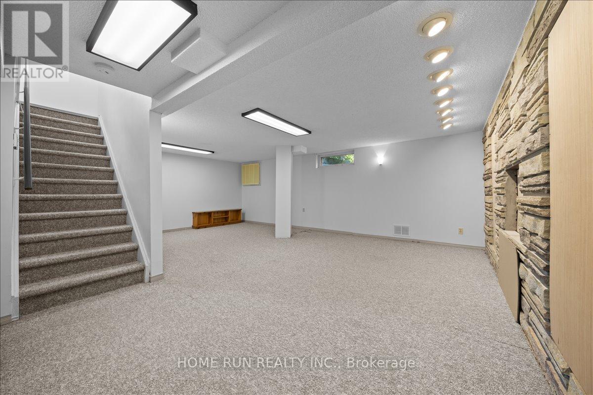 685 Farmington Avenue, Ottawa, Ontario  K1V 7H4 - Photo 23 - X12430871
