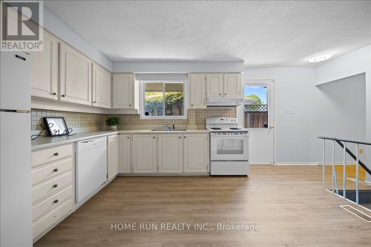 685 Farmington Avenue, Ottawa, Ontario  K1V 7H4 - Photo 7 - X12430871