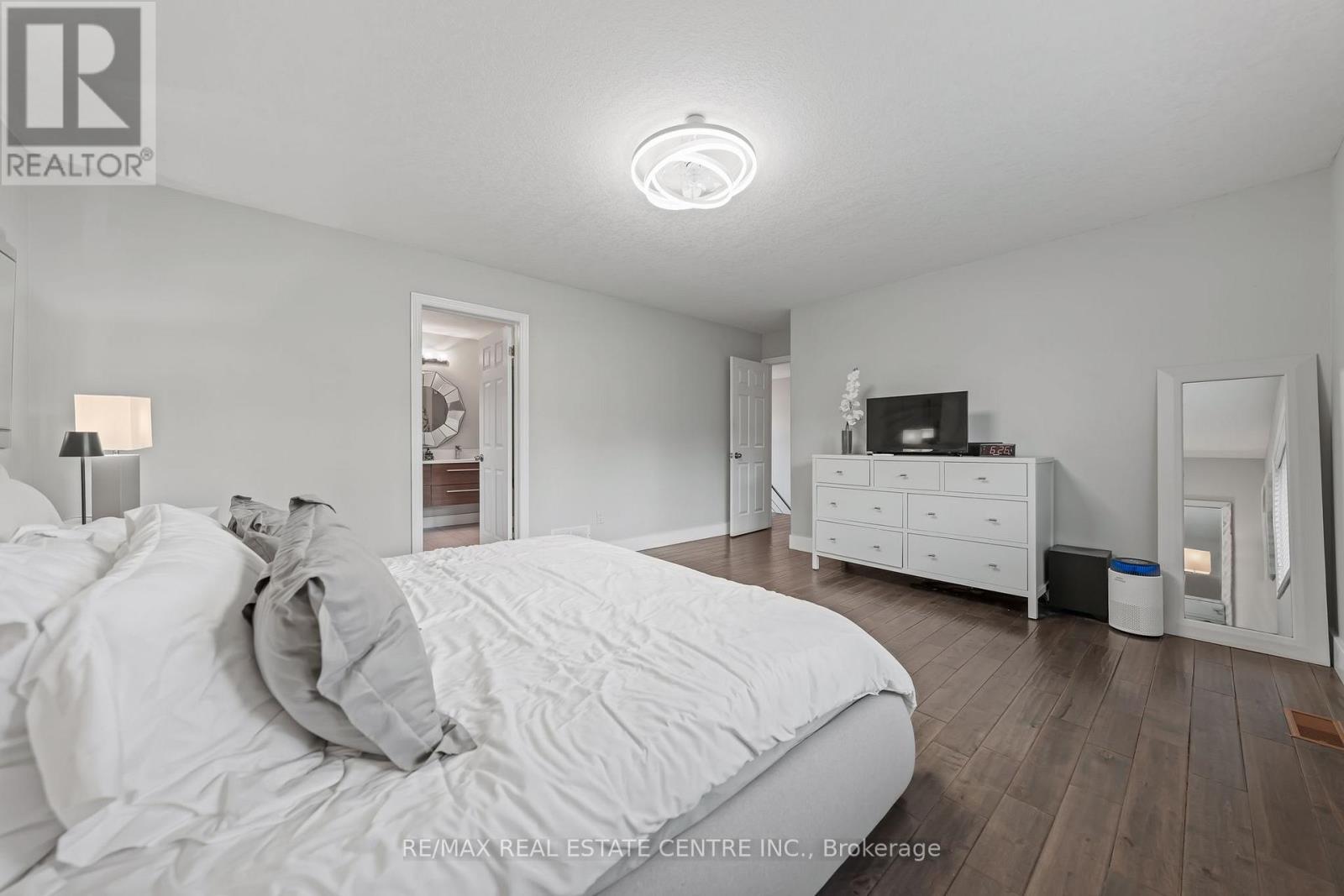 715 Burnett Avenue, Cambridge, Ontario  N1T 1P1 - Photo 24 - X12430859