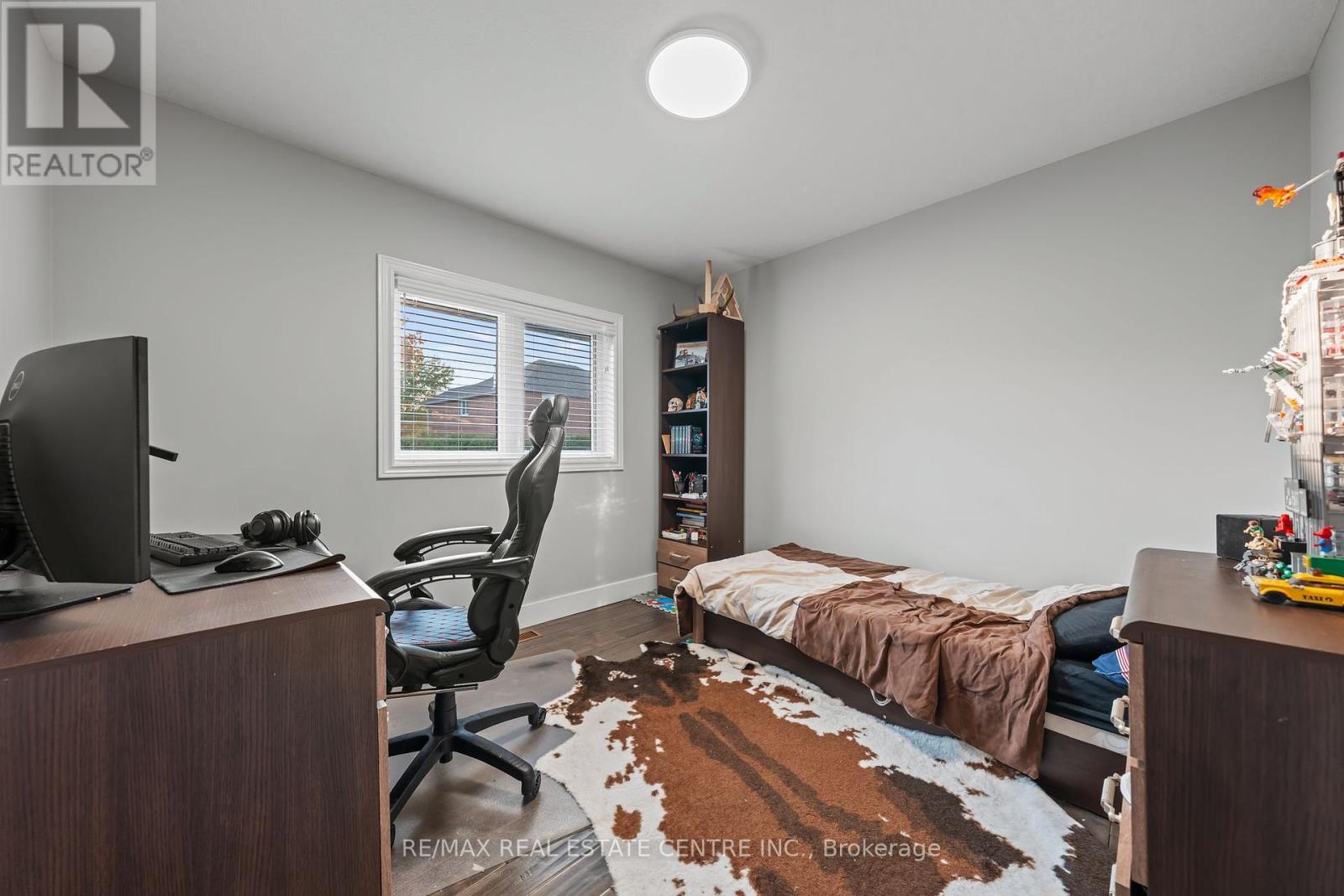 715 Burnett Avenue, Cambridge, Ontario  N1T 1P1 - Photo 28 - X12430859