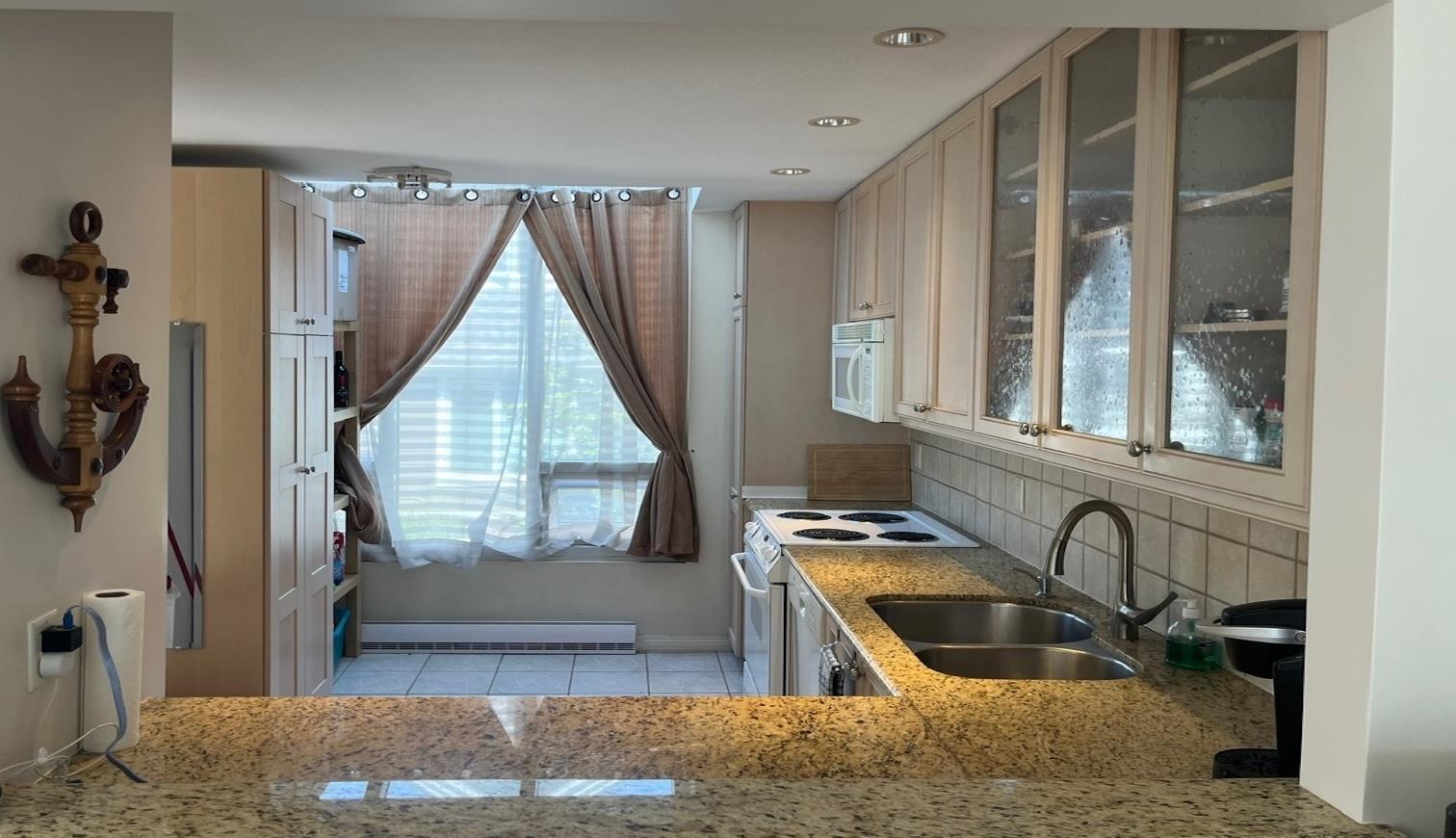 14831 Marine Drive, White Rock, British Columbia  V4B 1C1 - Photo 5 - R3029239