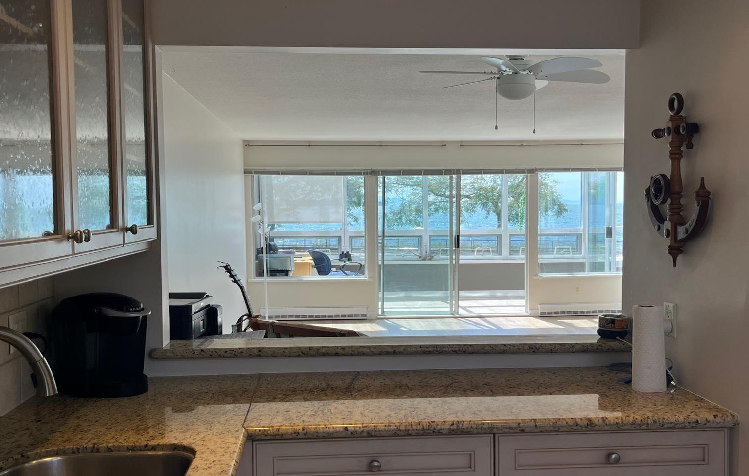 14831 Marine Drive, White Rock, British Columbia  V4B 1C1 - Photo 4 - R3029239