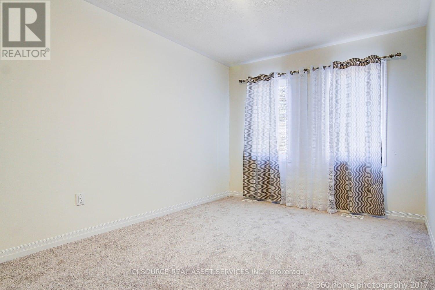 176 Beaveridge Avenue, Oakville, Ontario  L6H 7C3 - Photo 8 - W12430431