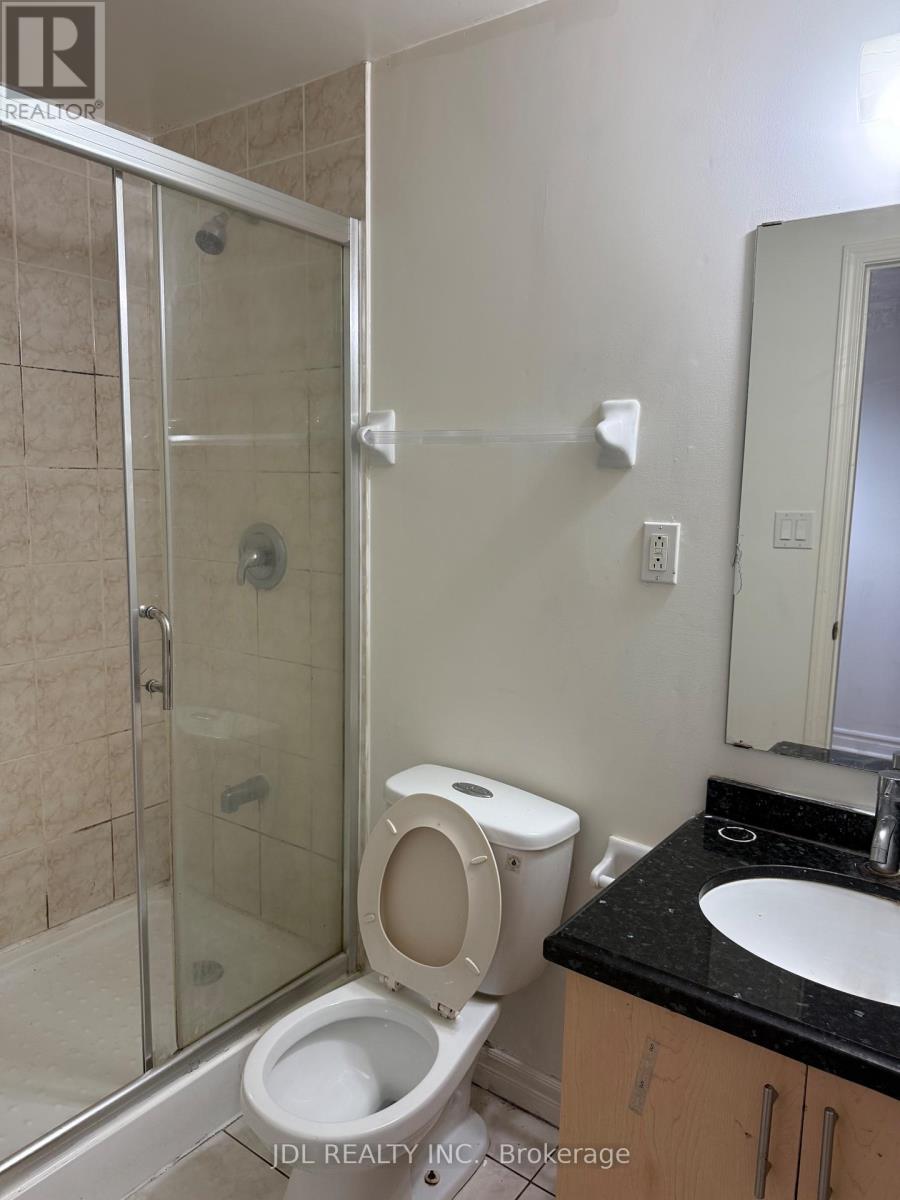 Bsmt - 20 Maureen Drive, Toronto, Ontario  M2K 1J8 - Photo 11 - C12430875