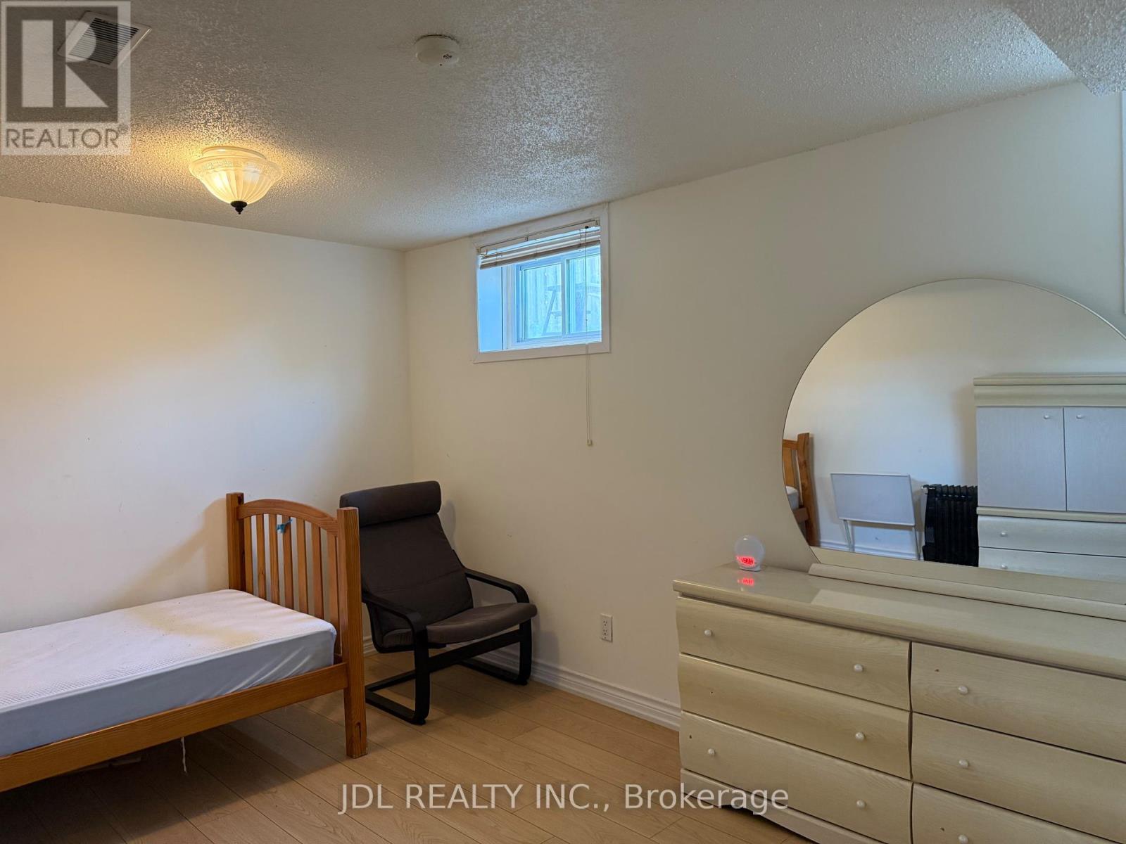 Bsmt - 20 Maureen Drive, Toronto, Ontario  M2K 1J8 - Photo 6 - C12430875
