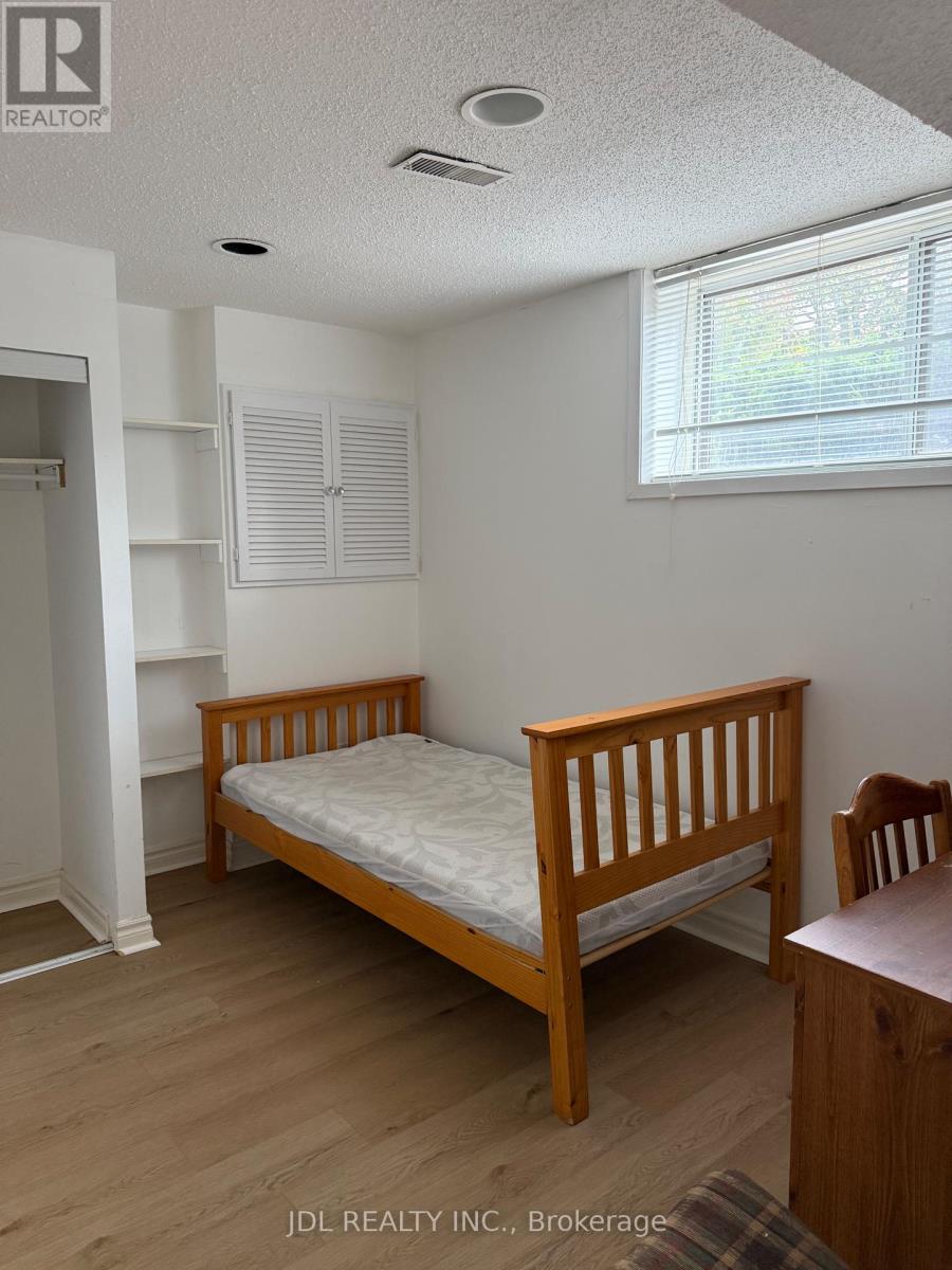 Bsmt - 20 Maureen Drive, Toronto, Ontario  M2K 1J8 - Photo 8 - C12430875