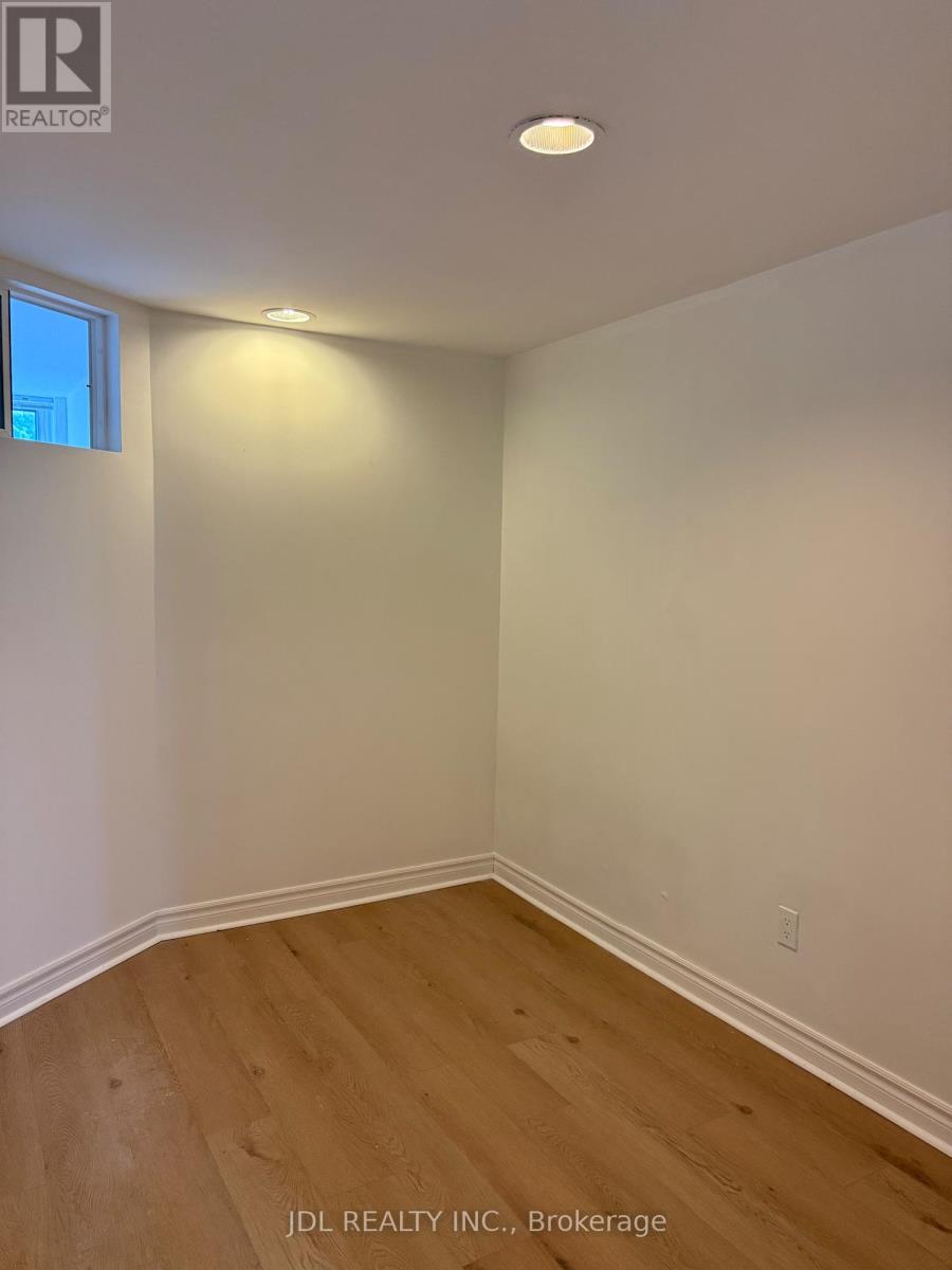 Bsmt - 20 Maureen Drive, Toronto, Ontario  M2K 1J8 - Photo 9 - C12430875