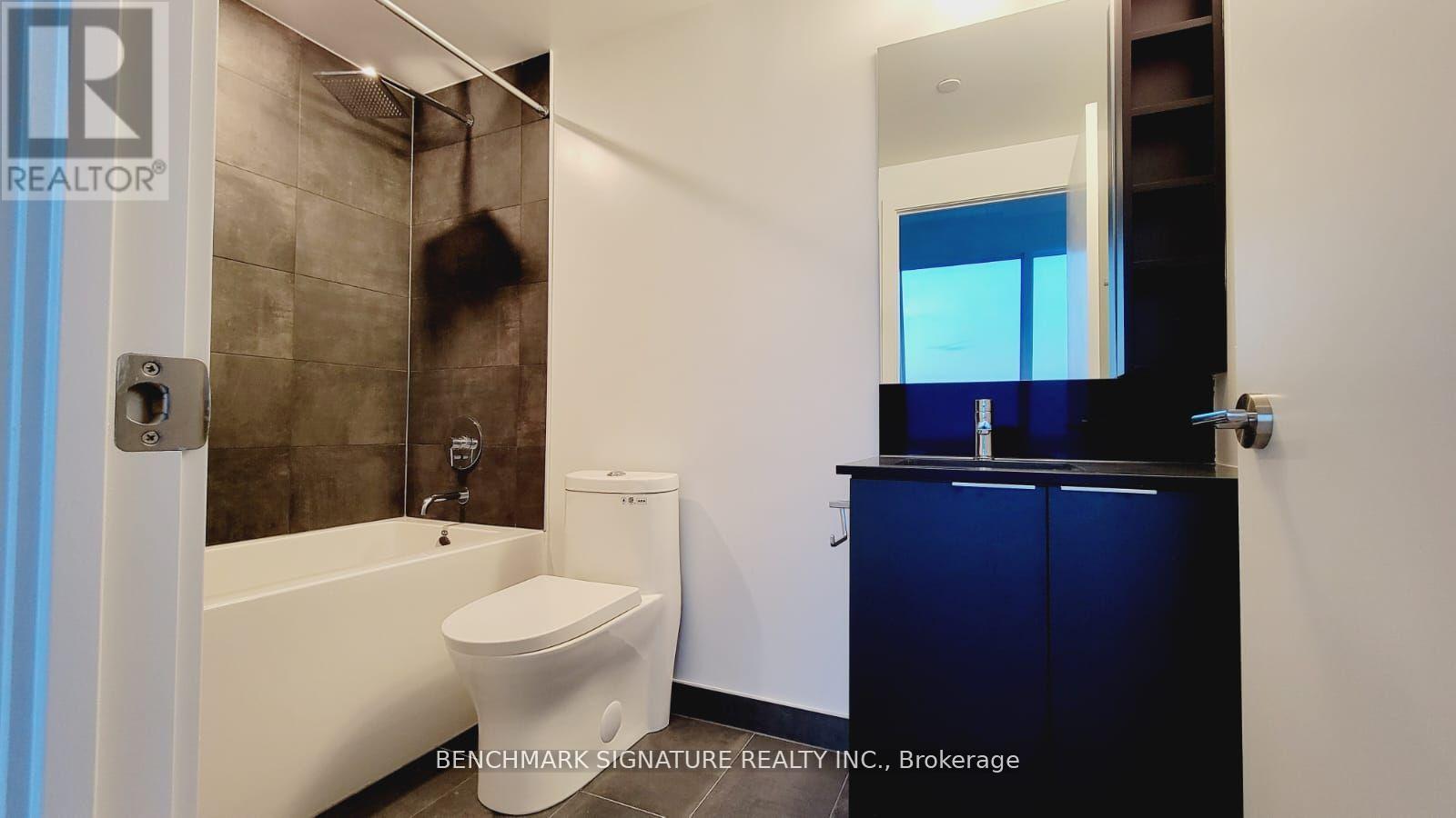 6007 - 8 Wellesley Street W, Toronto, Ontario  M4Y 0J5 - Photo 17 - C12430879