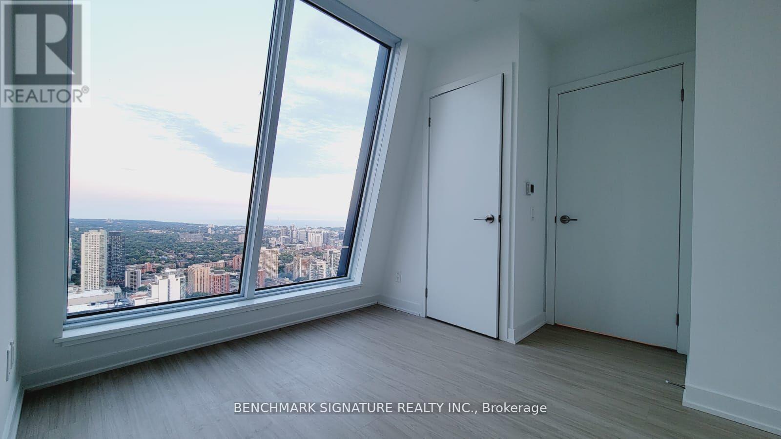 6007 - 8 Wellesley Street W, Toronto, Ontario  M4Y 0J5 - Photo 9 - C12430879