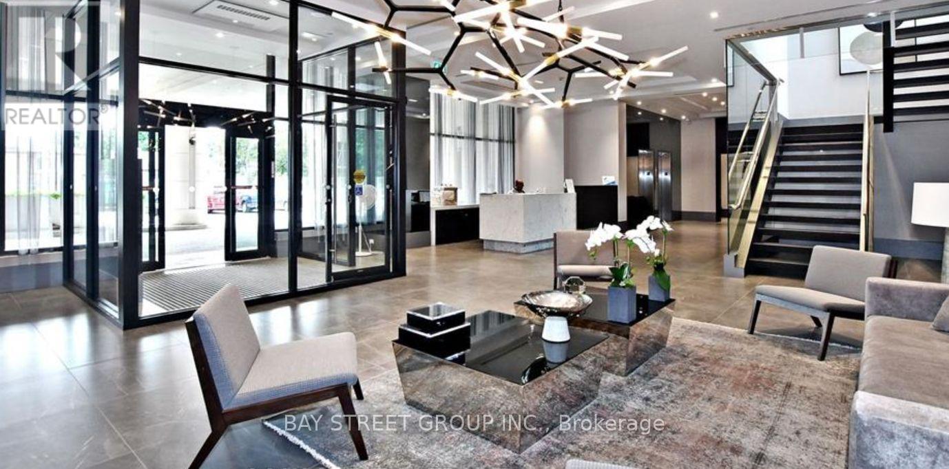 215 - 20 Fred Varley Drive, Markham, Ontario  L3R 1S4 - Photo 2 - N12430870